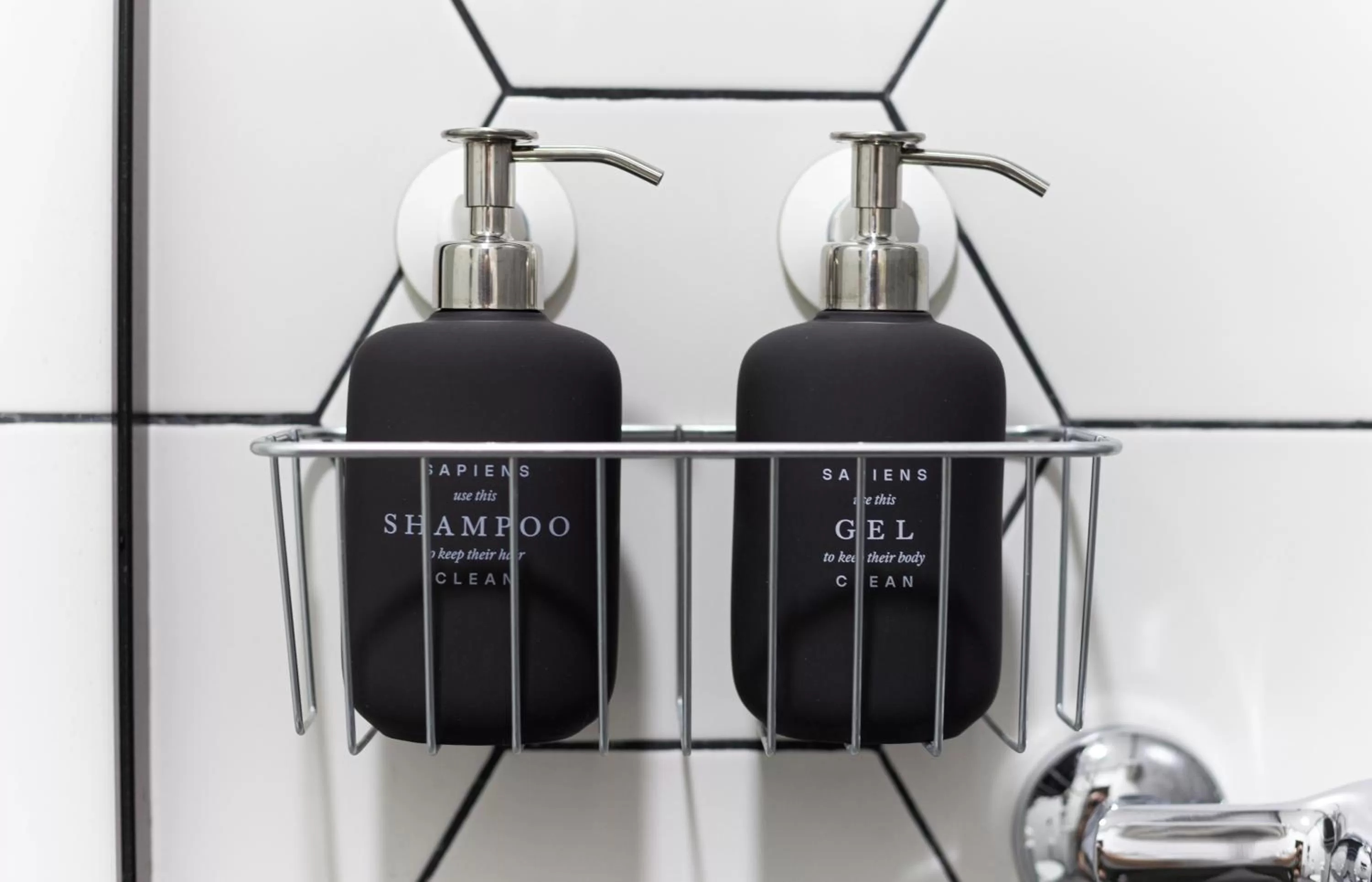 Shower in Sapiens Hotel