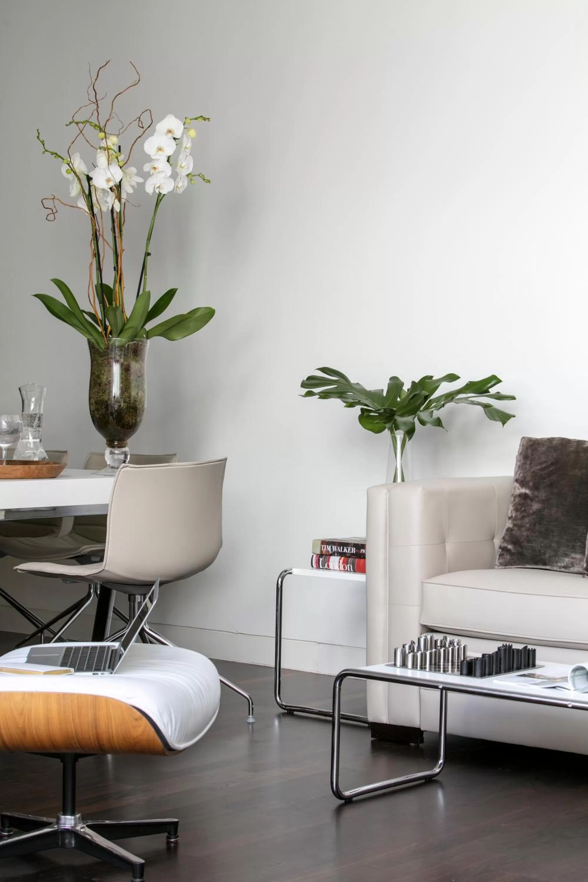 Decorative detail in ME Madrid Reina Victoria by Meliá