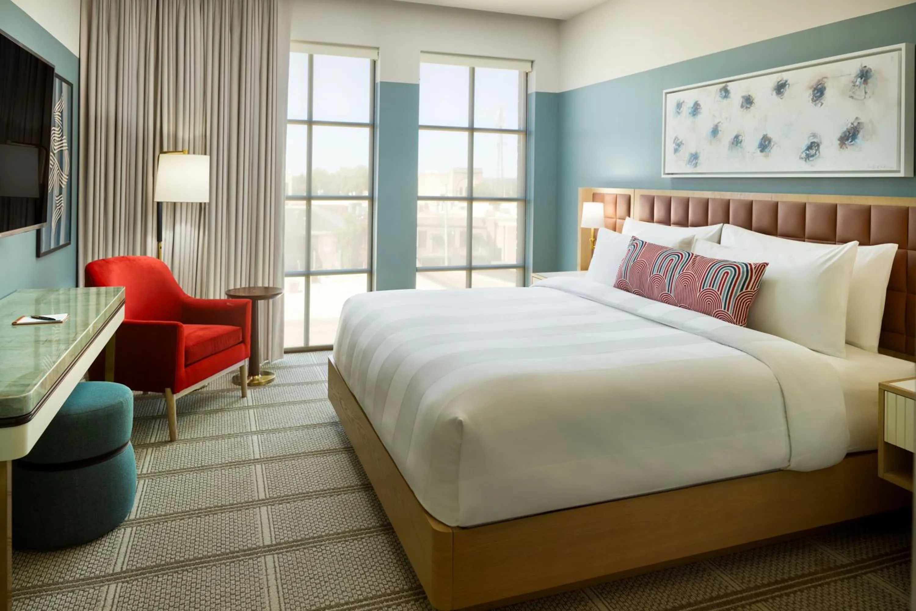 Photo of the whole room, Bed in The Alamite, Tuscaloosa, a Tribute Portfolio Hotel