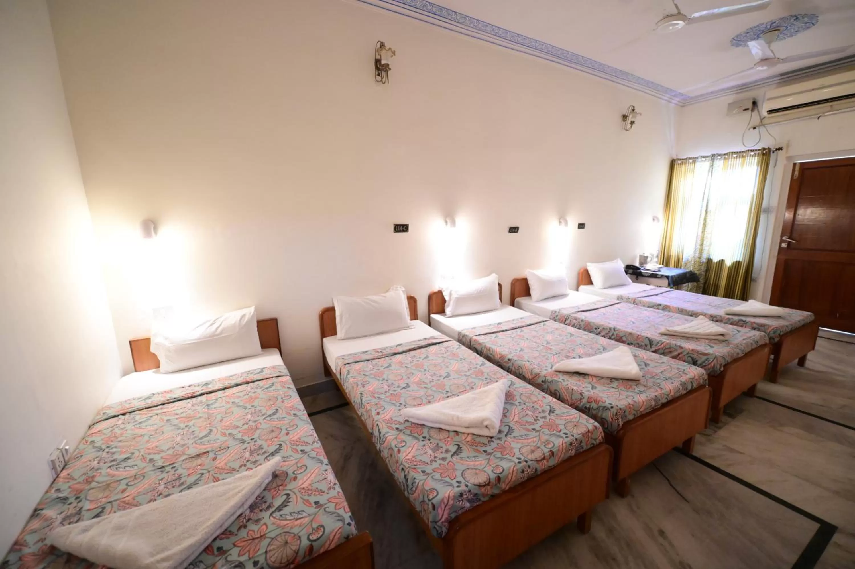 Bed in Chitra Katha - A Story Per Stay