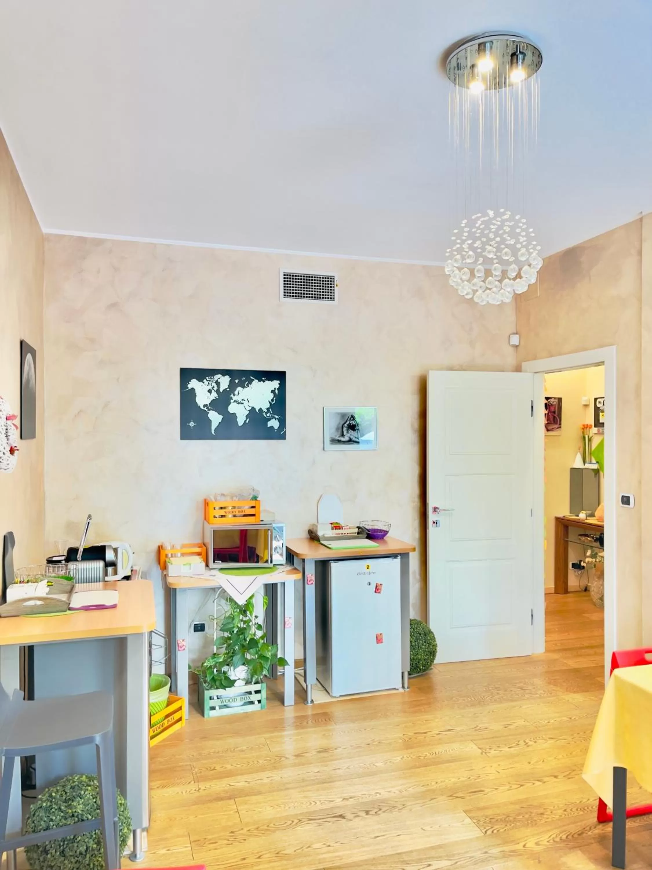 Smart-House Rent-Rooms FREE PARKING