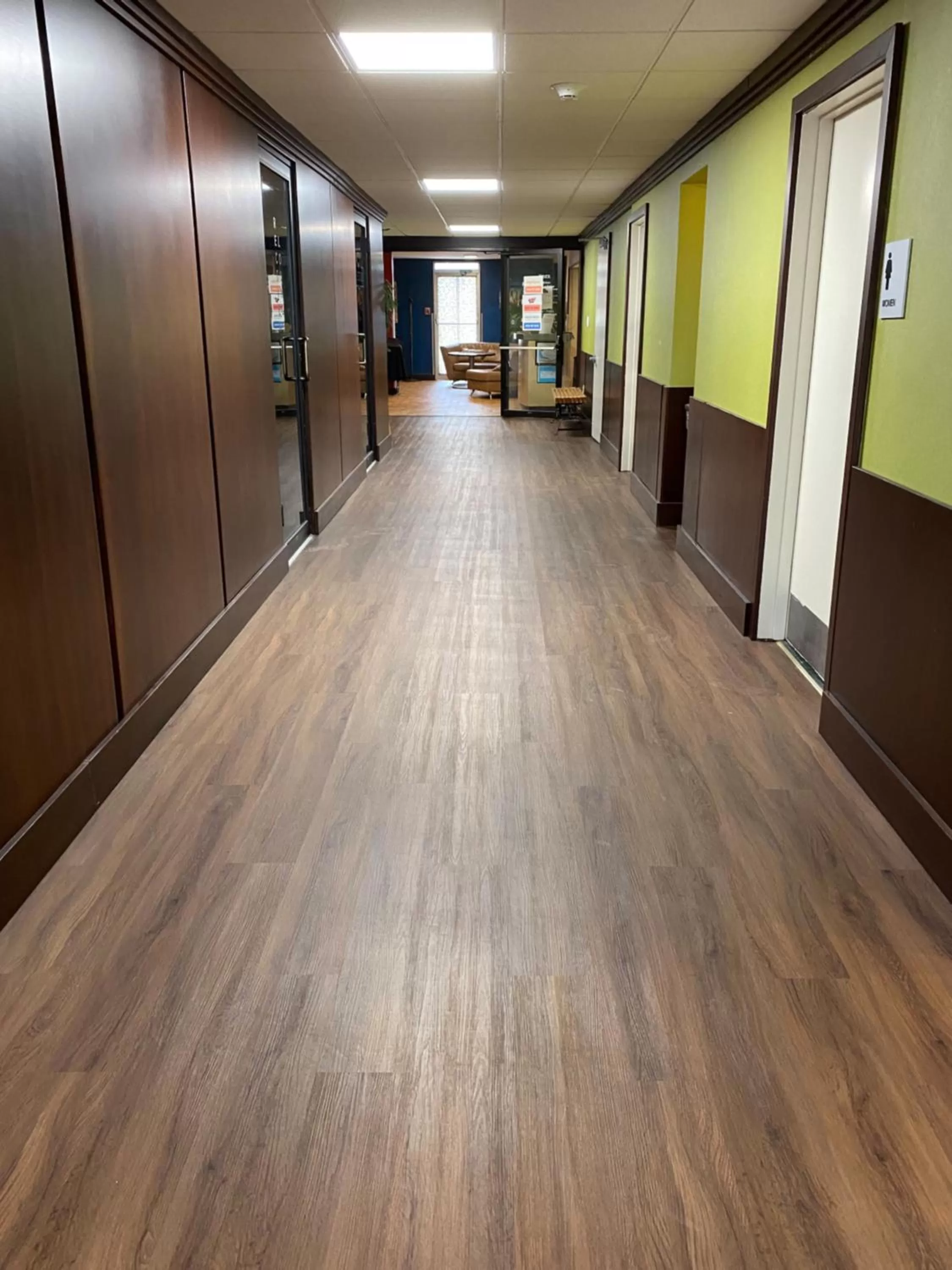 Restaurant/places to eat in Wyndham Garden Warsaw