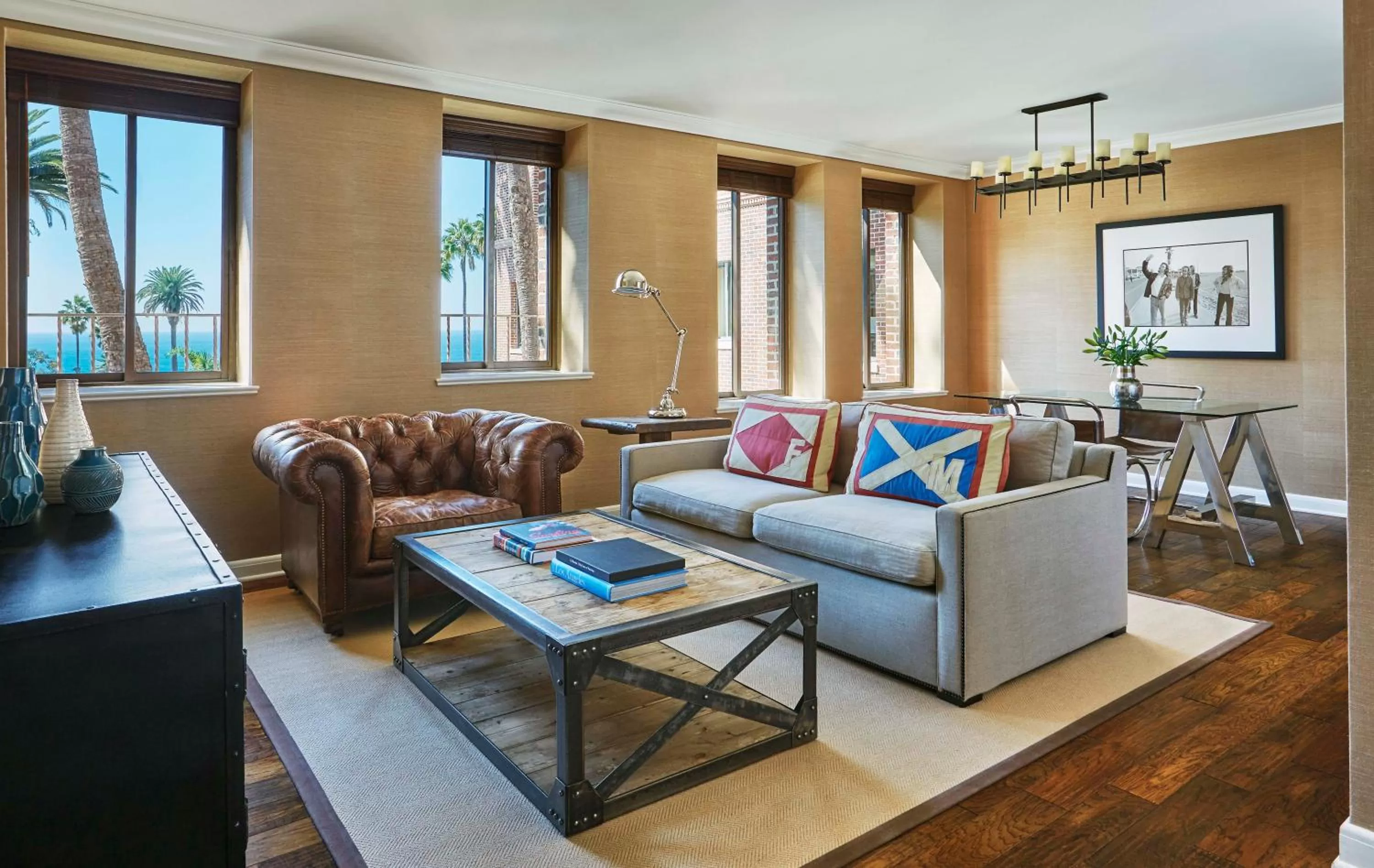 Living room in Fairmont Miramar Hotel & Bungalows