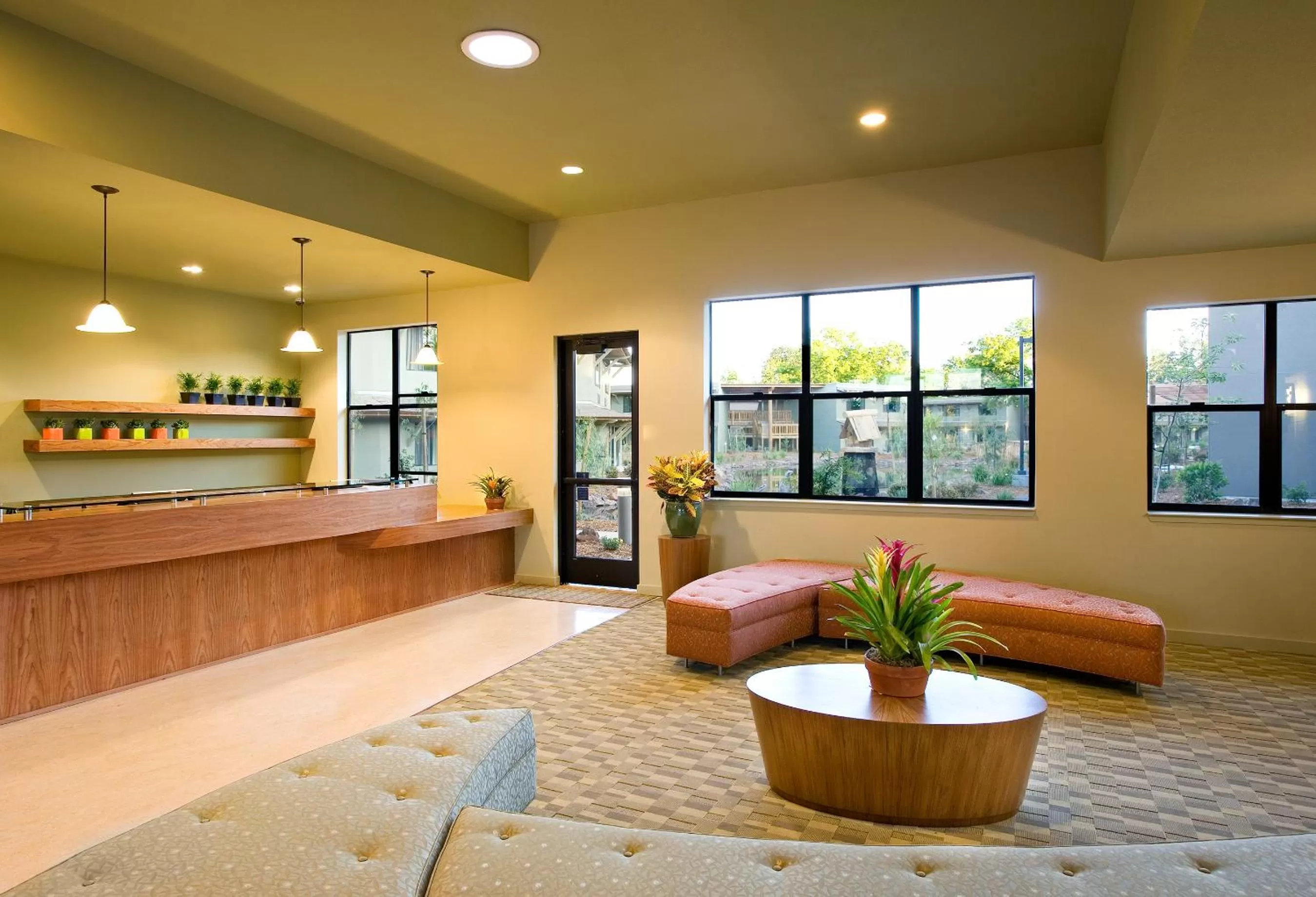 Lobby or reception in Gaia Hotel & Spa Redding, an Ascend Collection Hotel