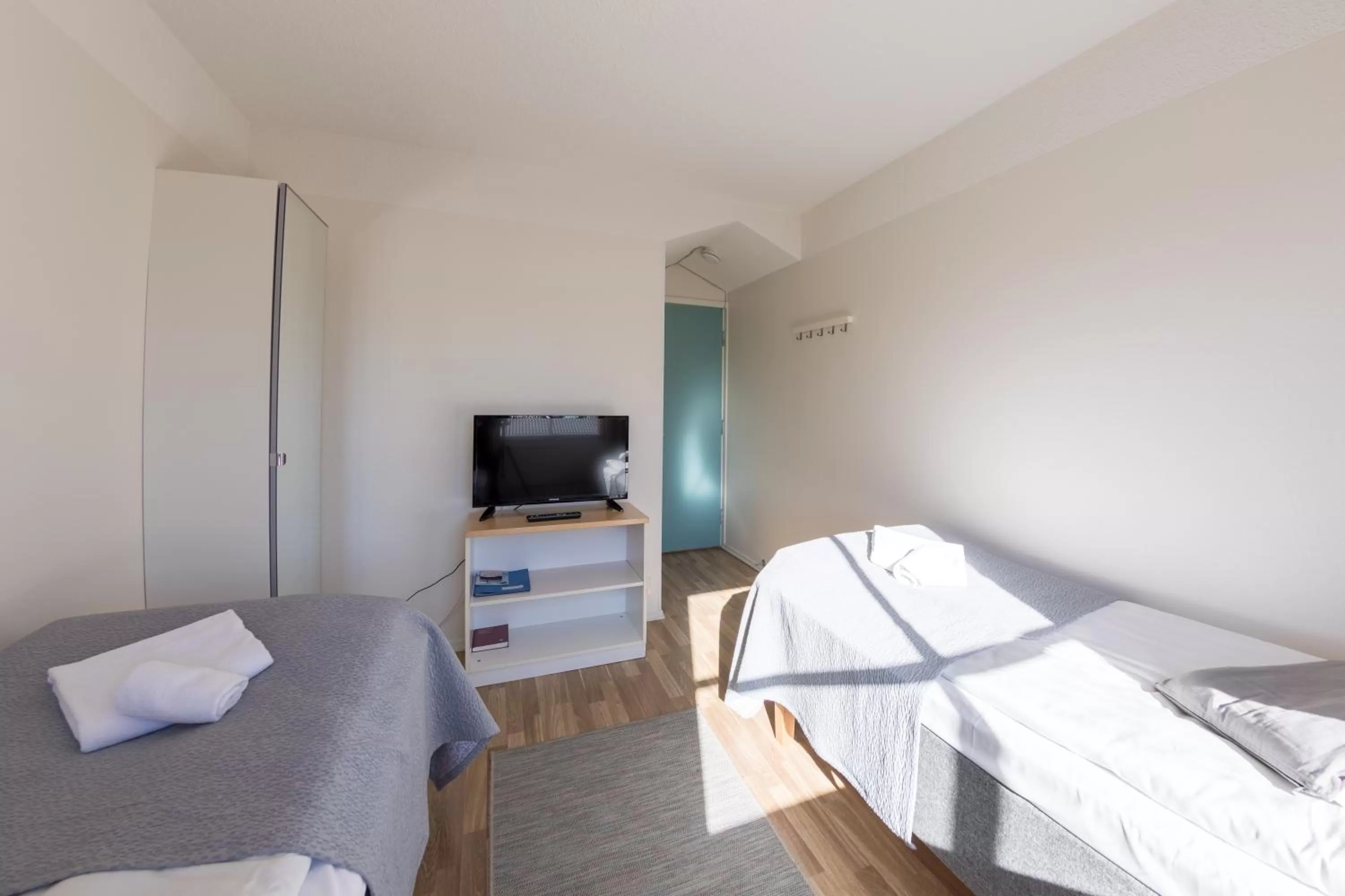 Photo of the whole room in Hotelli Uninen Tampere