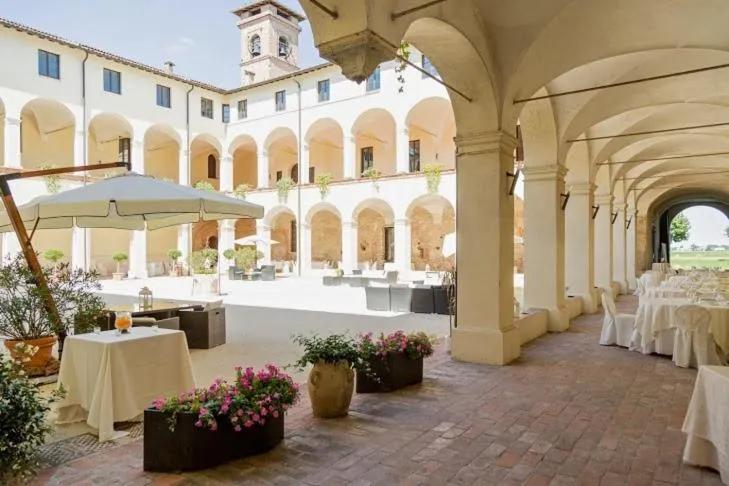 Patio in Relais Fontevivo