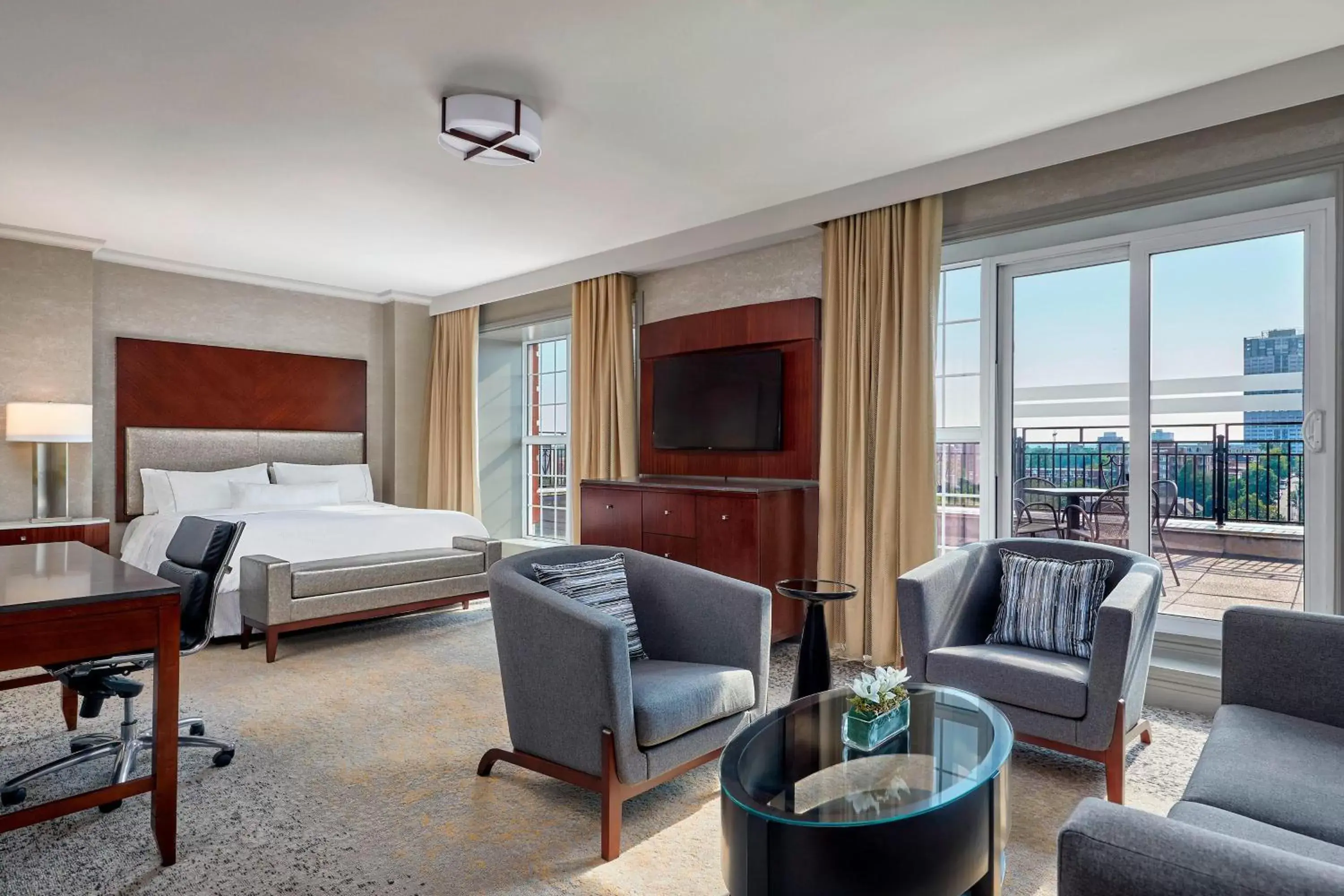 Studio Suite, 1 King, Sofa bed, City view, Whirlpool in The Westin Nova Scotian Studio Suite, 1 King, Sofa bed, City view, Whirlpool in The Westin Nova Scotian