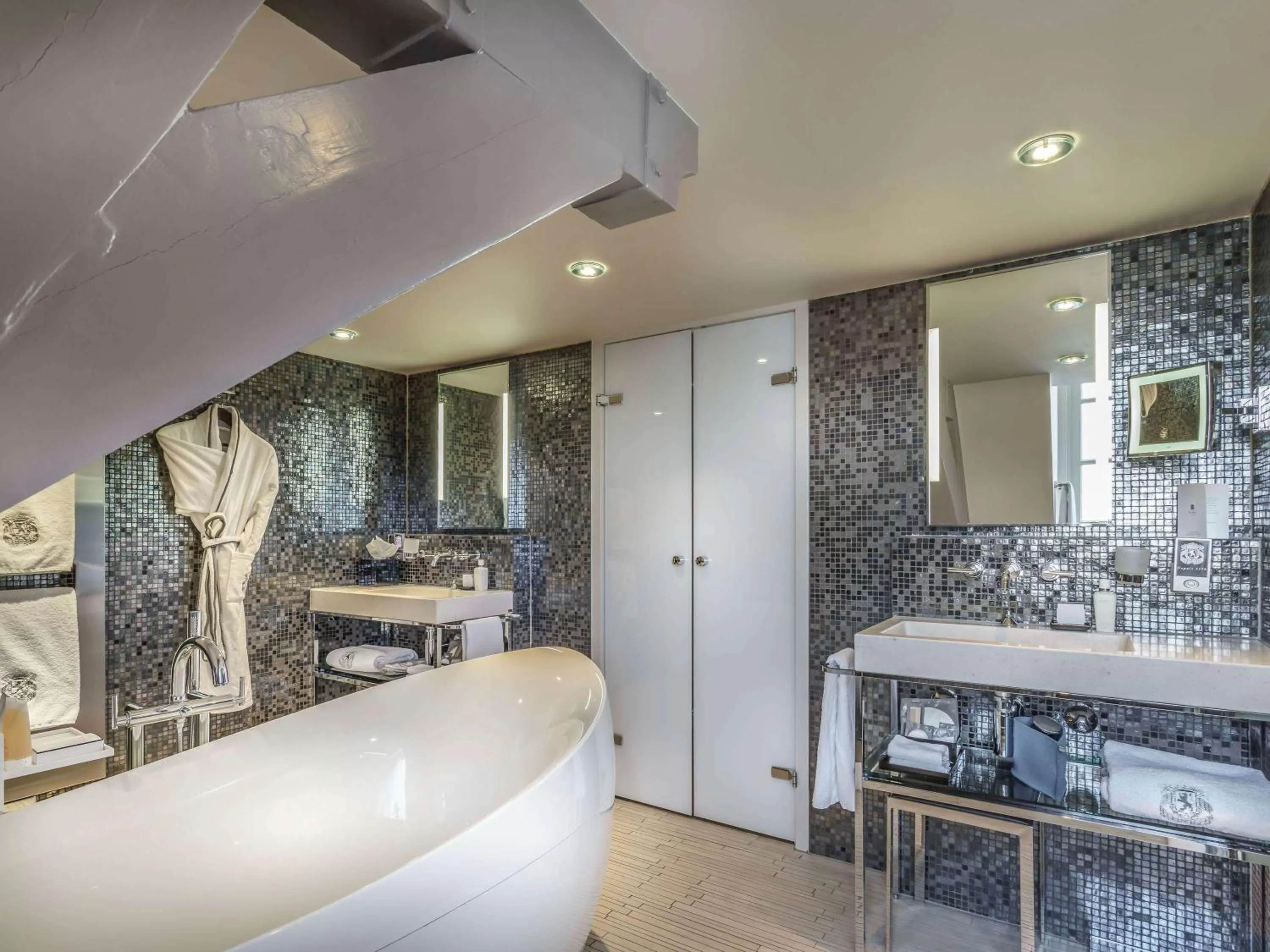 Bathroom in Sofitel Legend The Grand Amsterdam