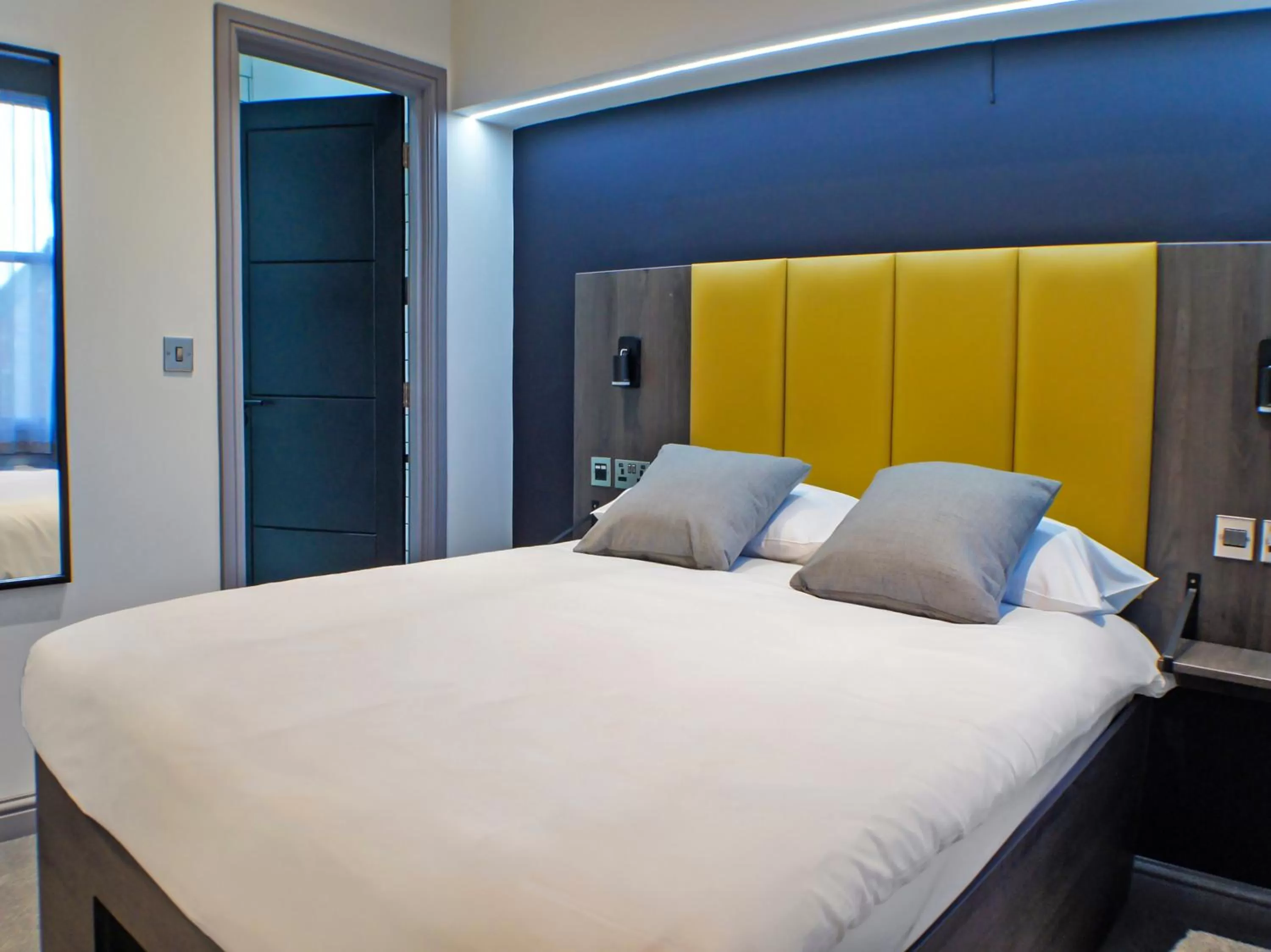 Standard Family Room in OYO Tamworth Arms Boutique Pub & Hotel