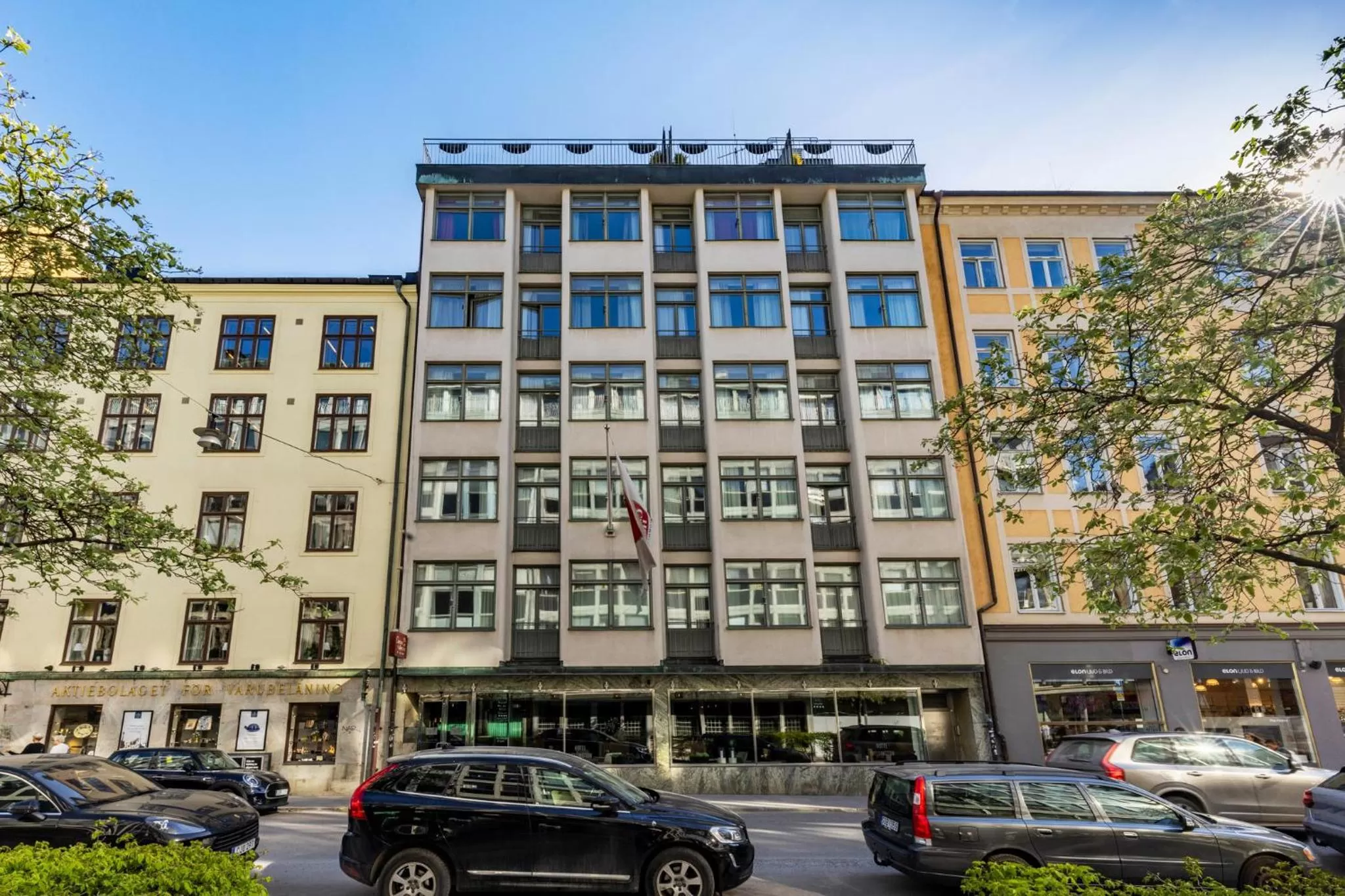 Property building in Home Hotel Wellington