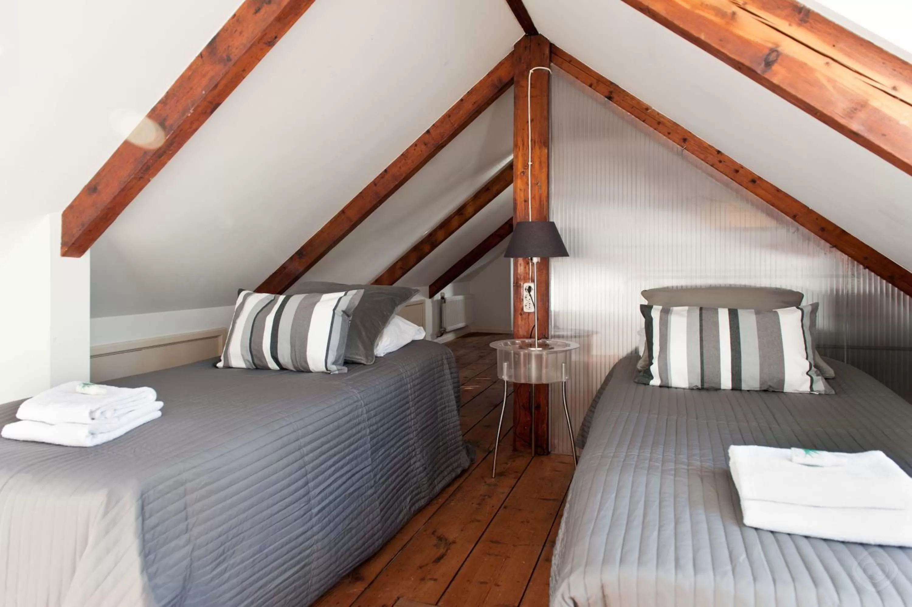 Bedroom, Bed in Canal Holiday Apartment