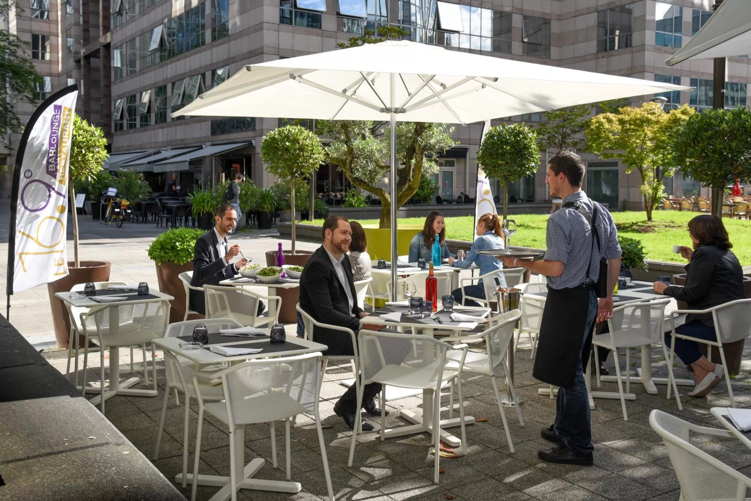 Balcony/Terrace in Mercure Paris Boulogne