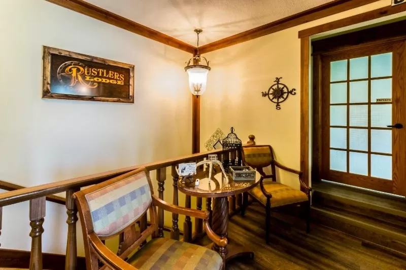 Lobby or reception in Rustlers Lodge