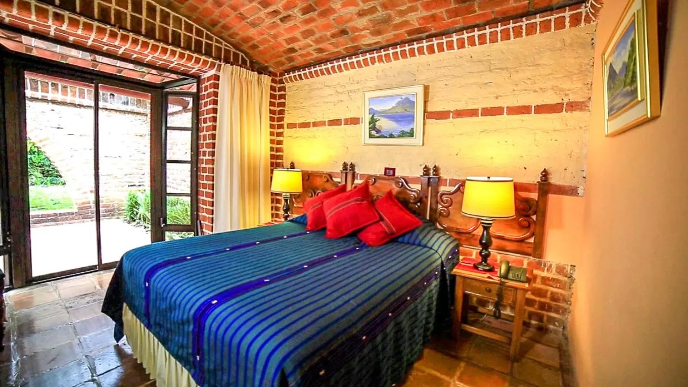 Bed in Hotel San Buenaventura de Atitlán