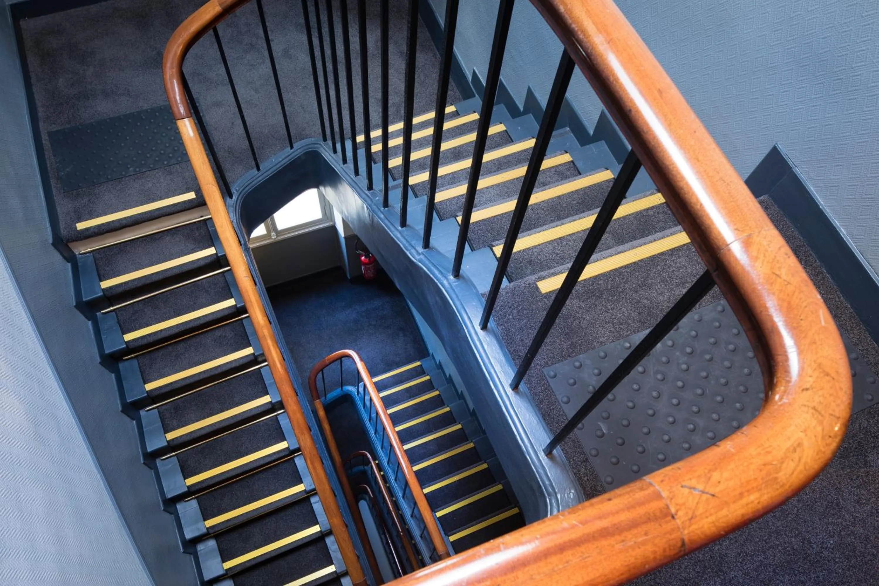 Decorative detail in A l'Hôtel Des Roys