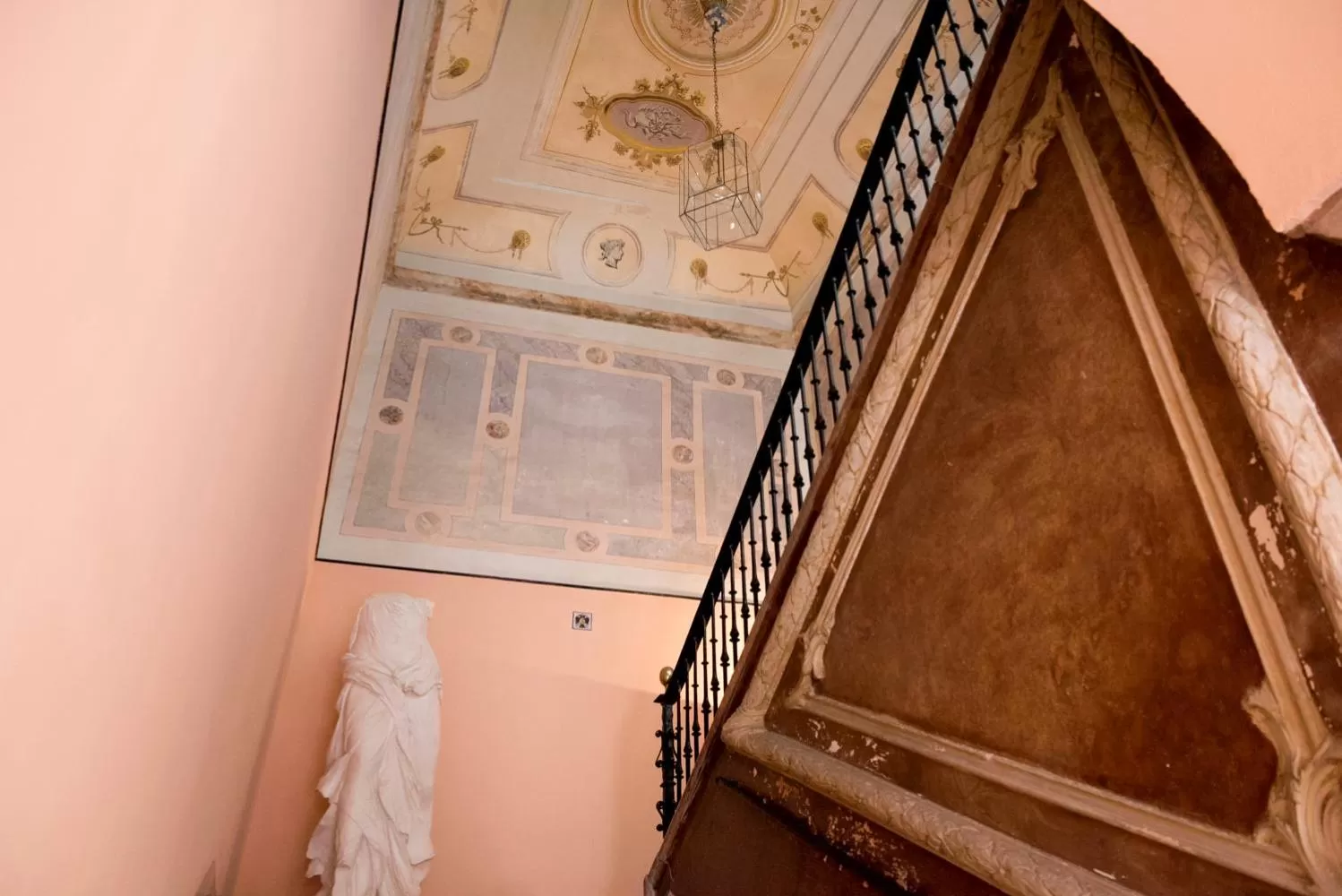 Palacio Marmoles by Valcambre