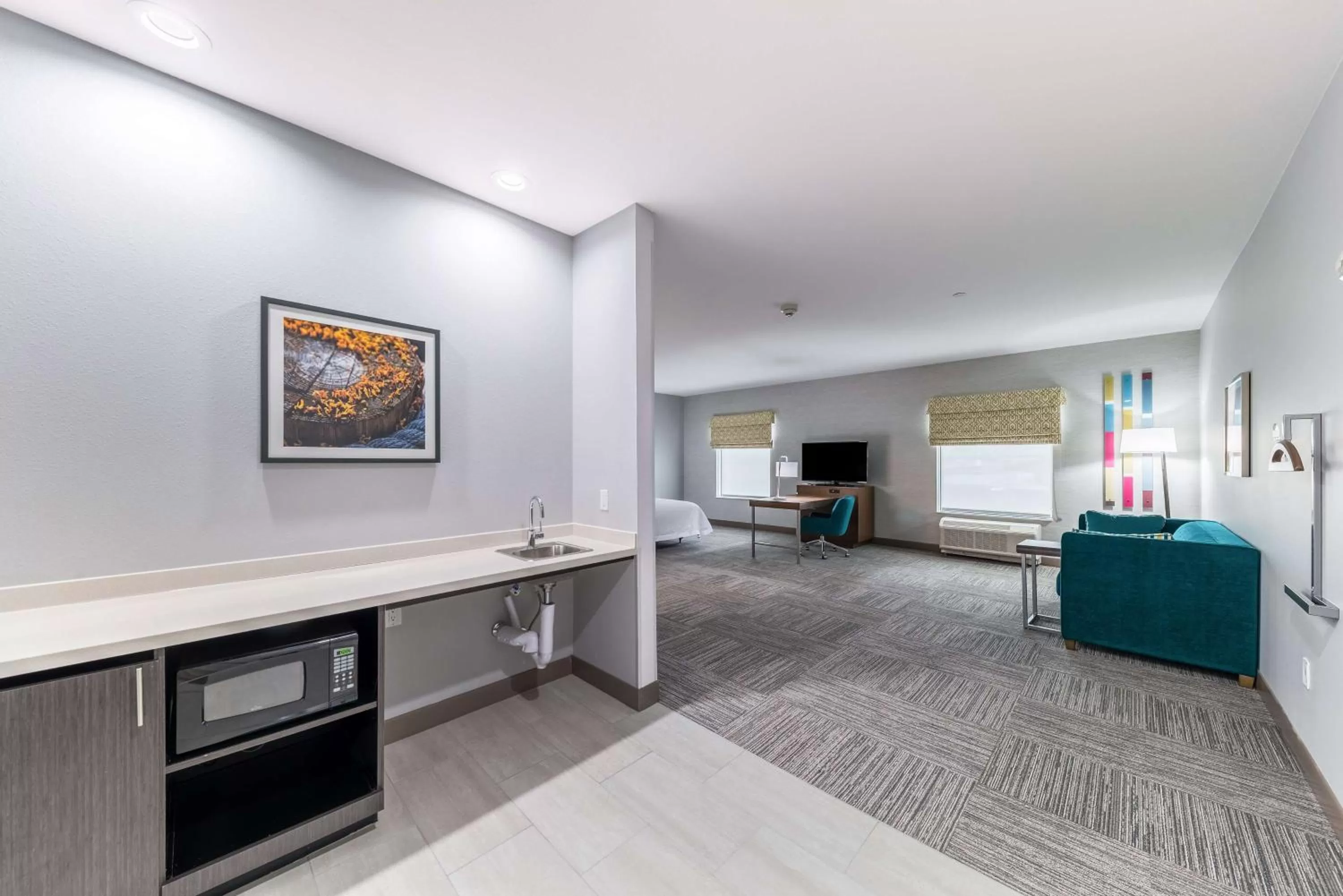 Bedroom in Hampton Inn & Suites Pryor, Ok