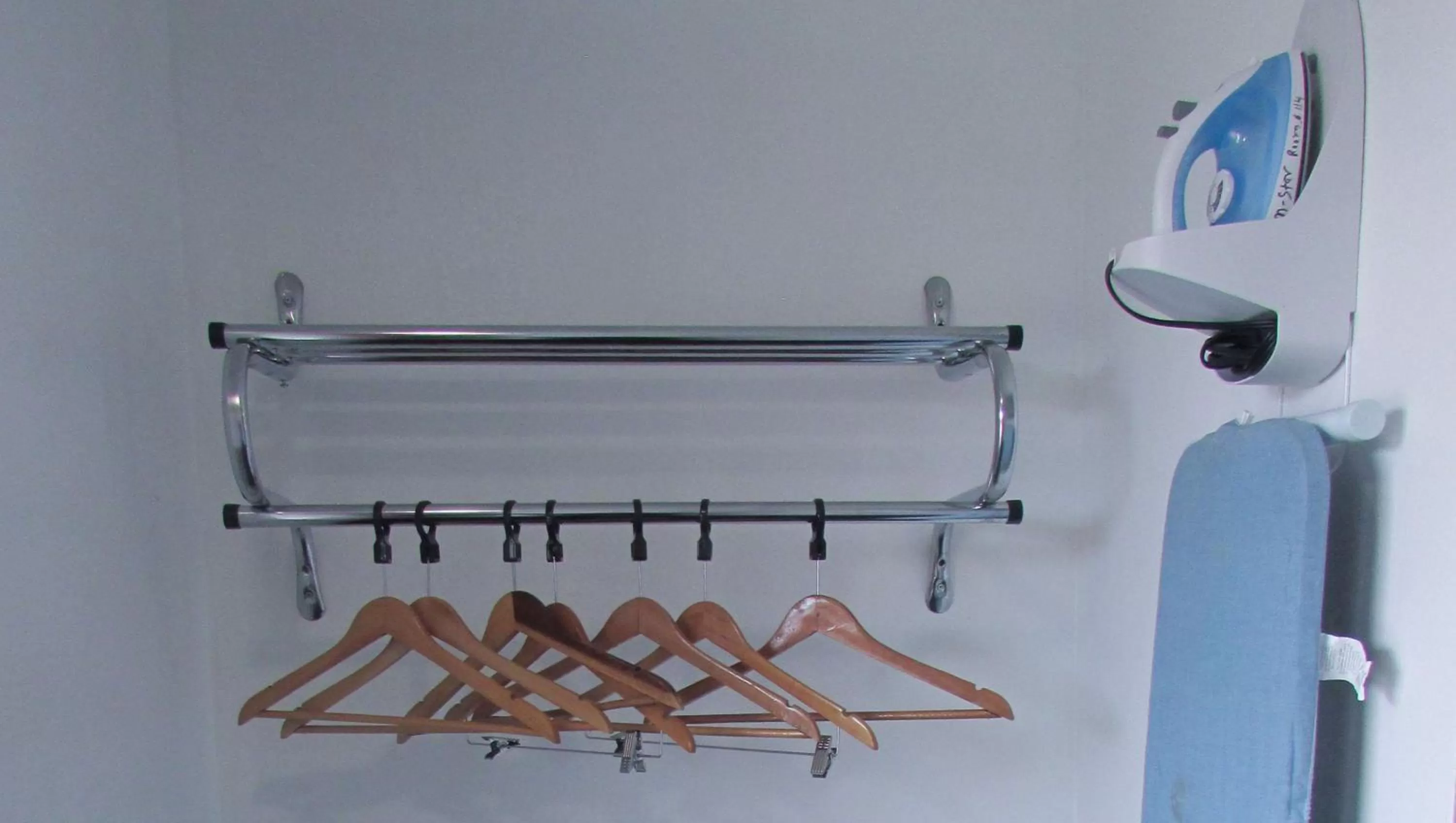 Photo of the whole room in Mountain Star Inn