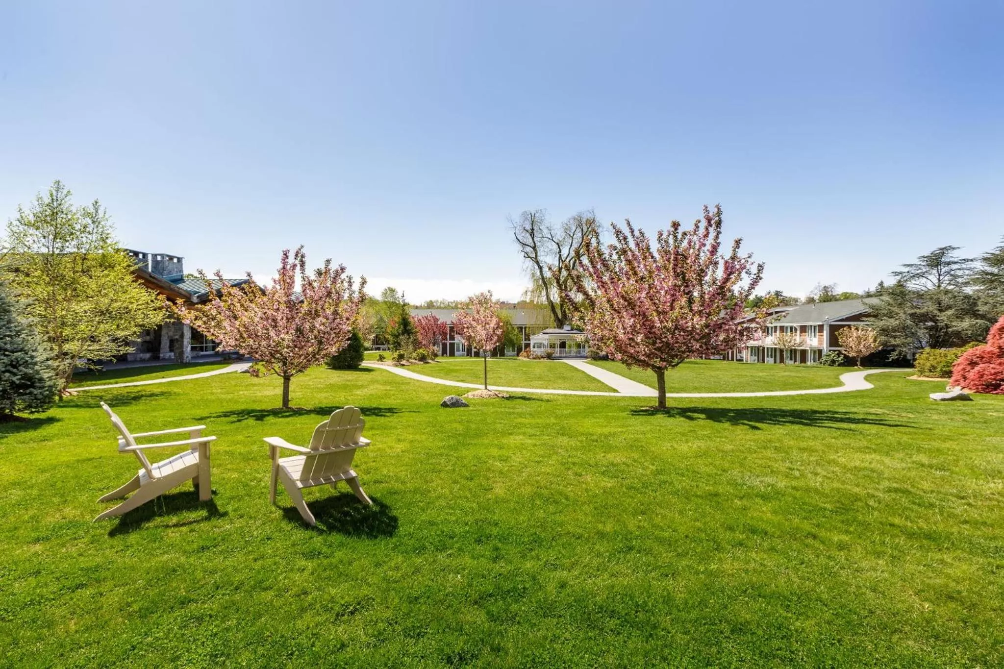 Property building in Sleepy Hollow Hotel