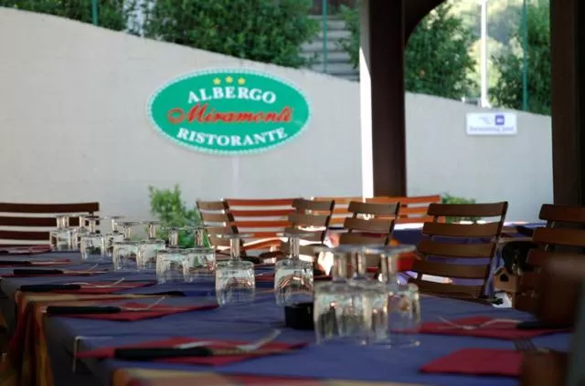 Restaurant/places to eat in Albergo Miramonti