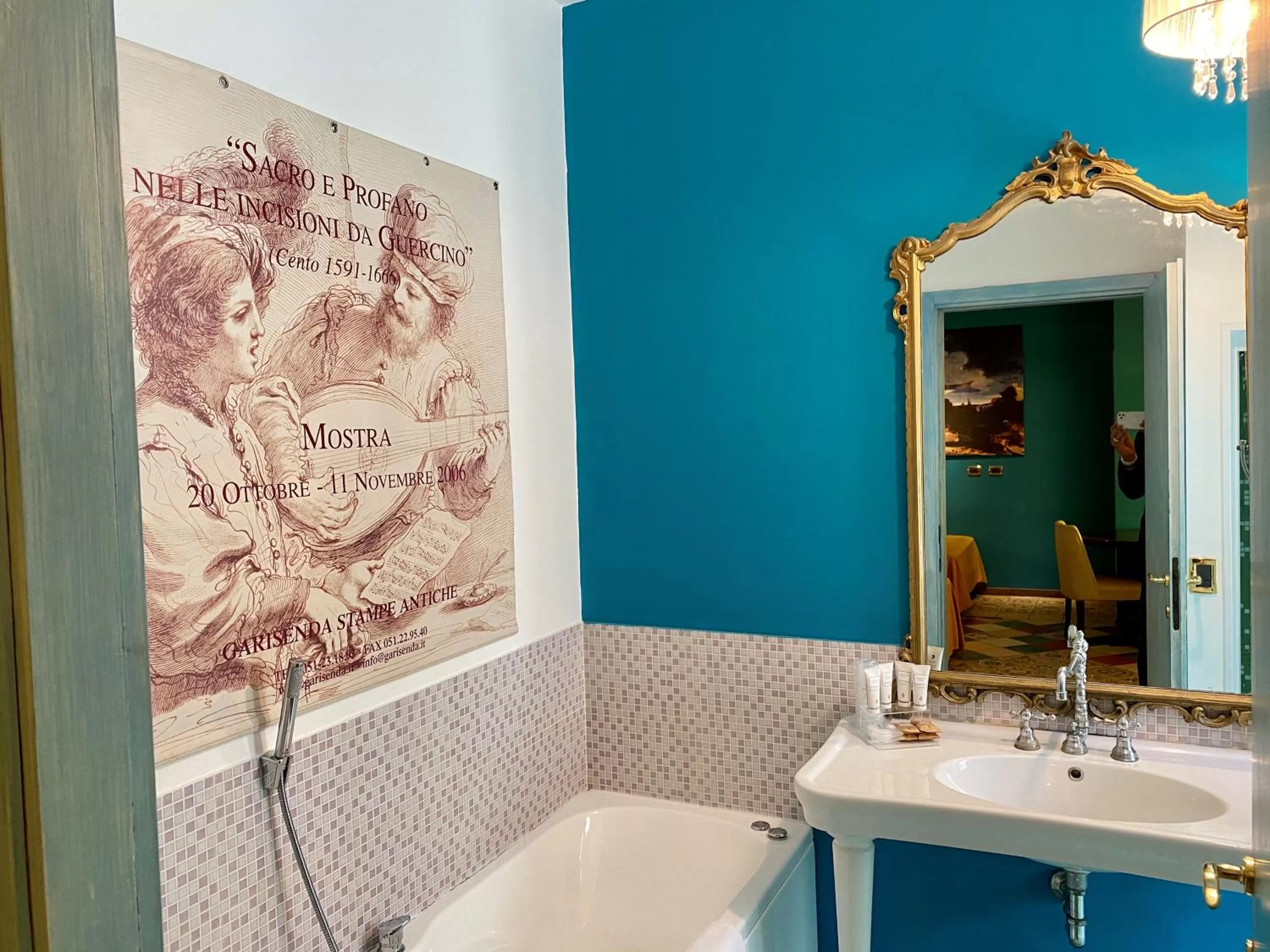 Bathroom in Hotel Il Guercino