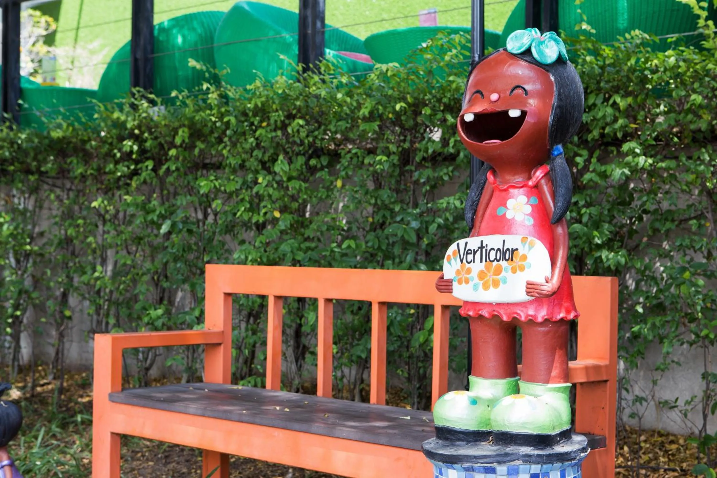 Garden in Samui Verticolor