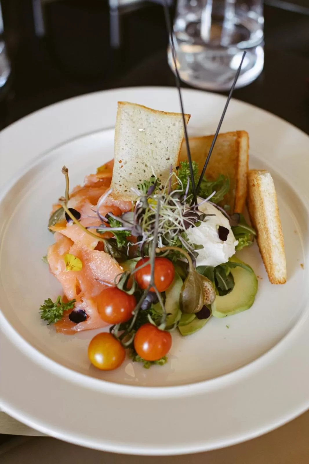 Restaurant/places to eat, Food in Hotel Select