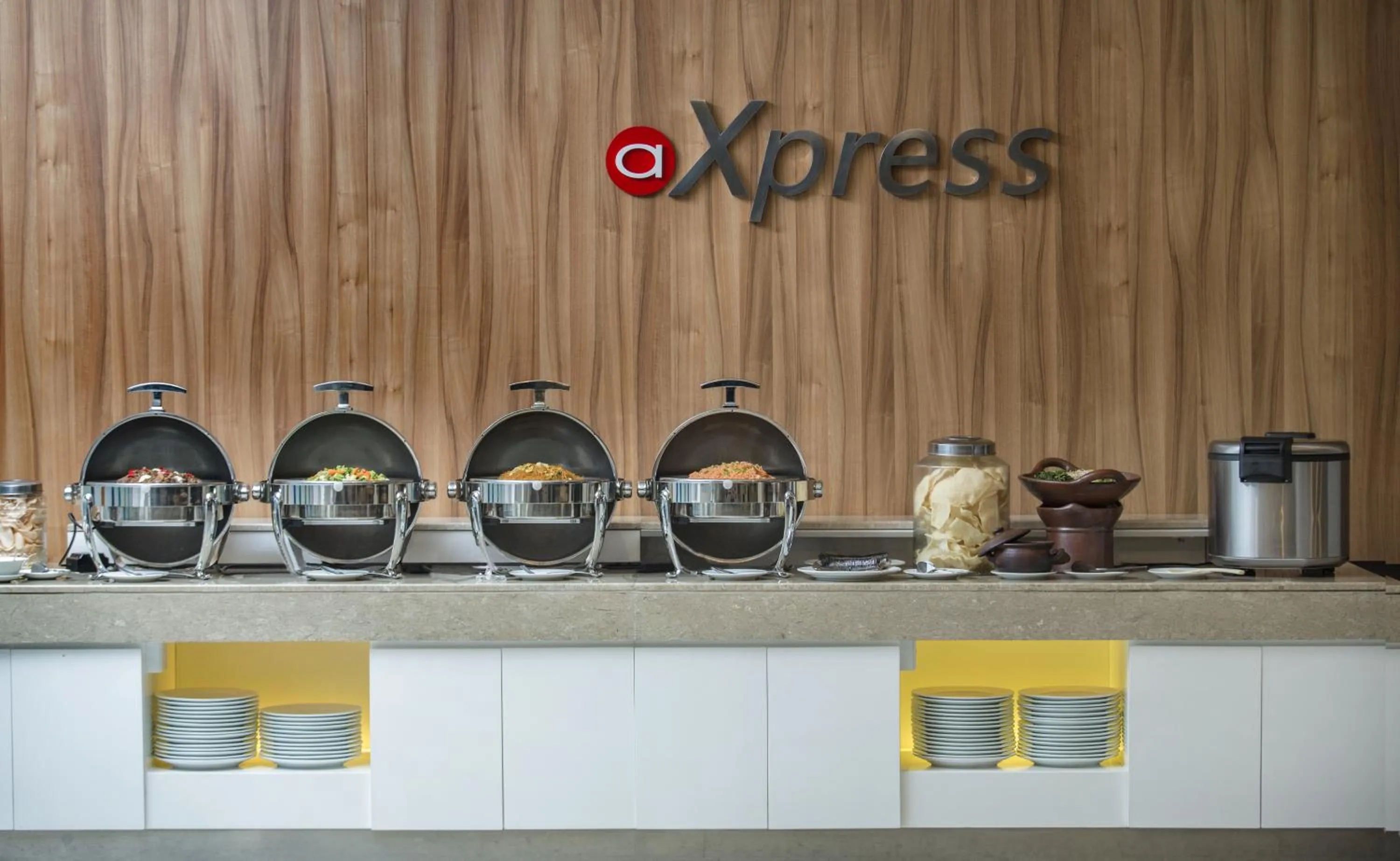 Property logo or sign in Amaris Hotel Madiun