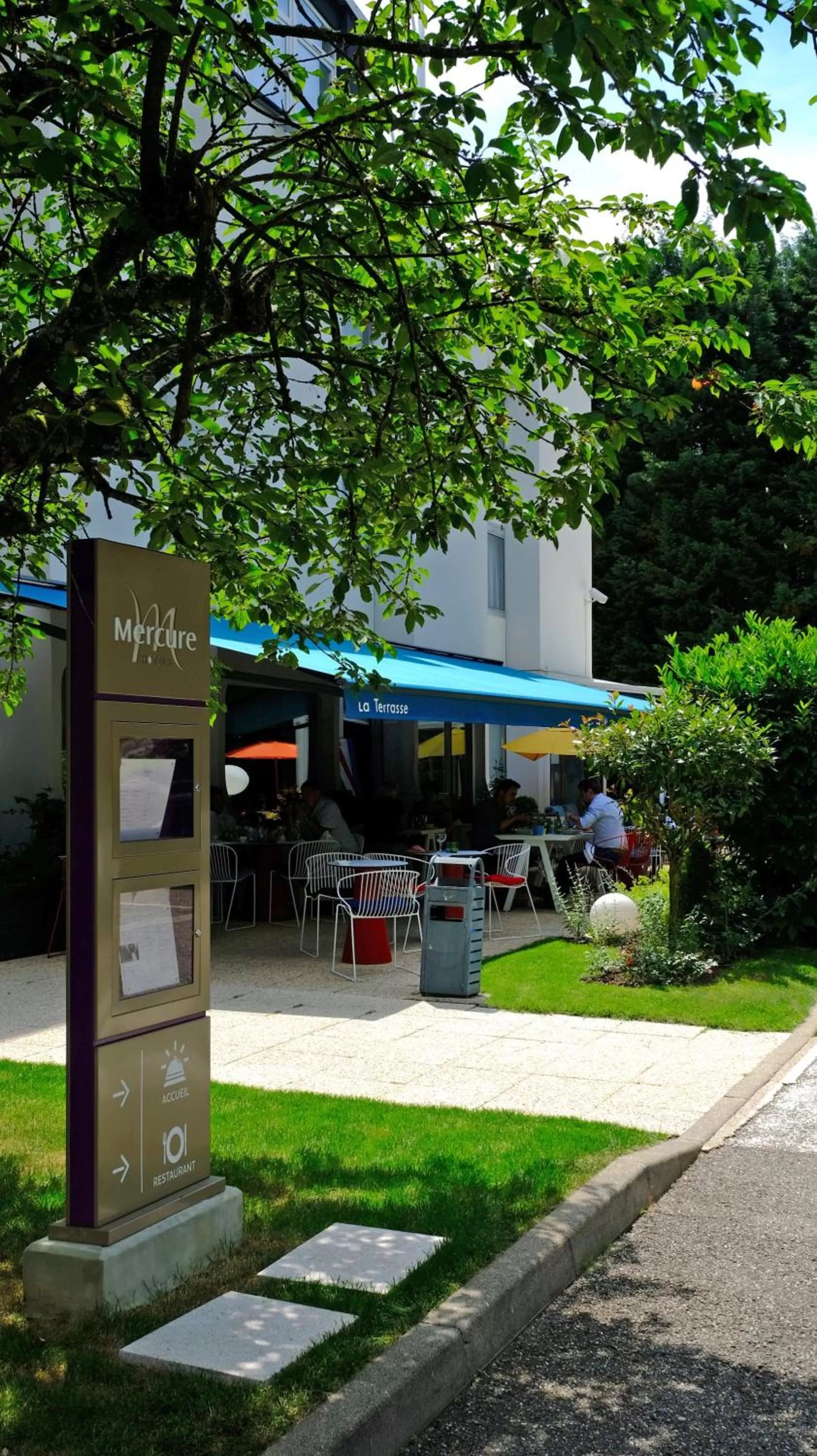 Patio in Mercure Hotel Forbach Centre de Loisirs
