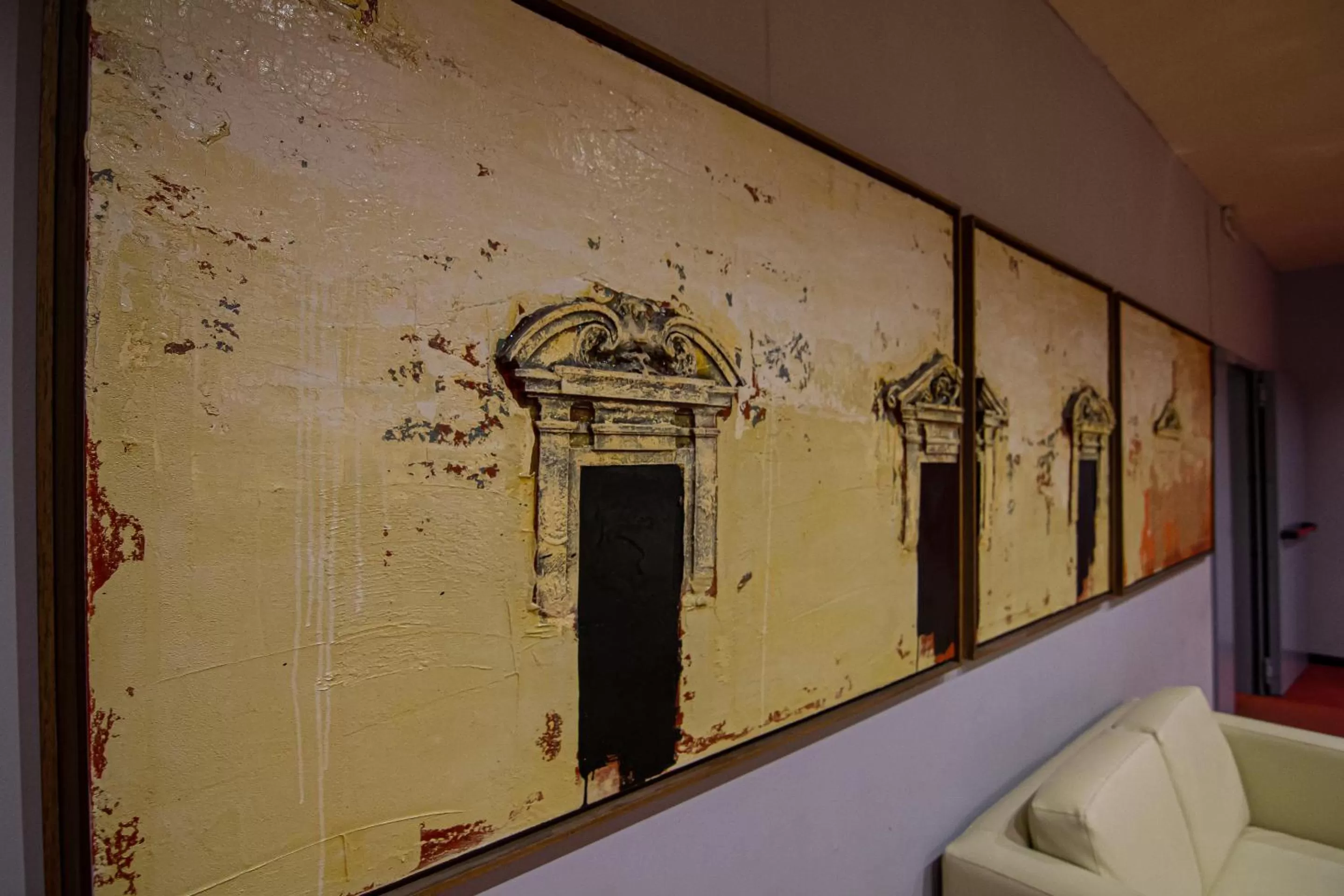 Lobby or reception in Tuscany Inn