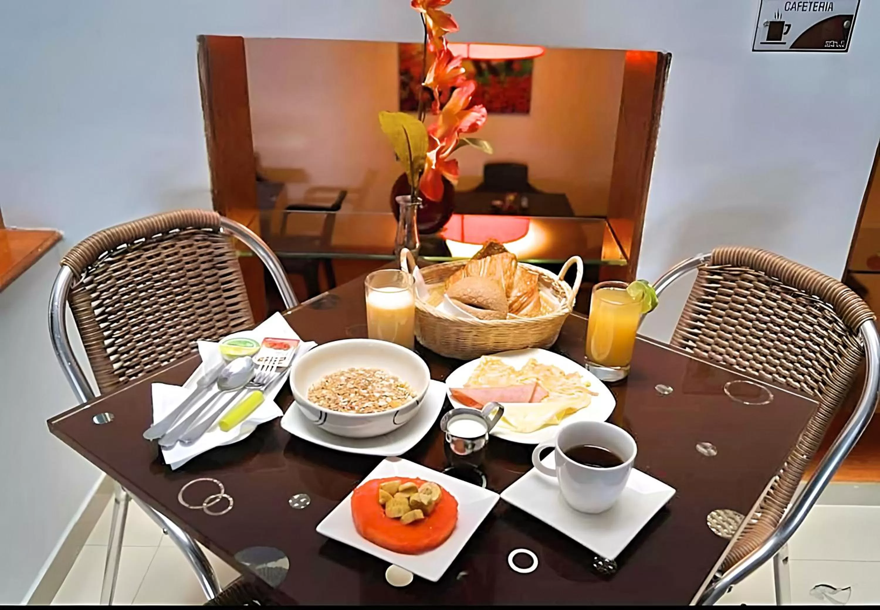 Breakfast in Hotel Santa Cruz Bogotá