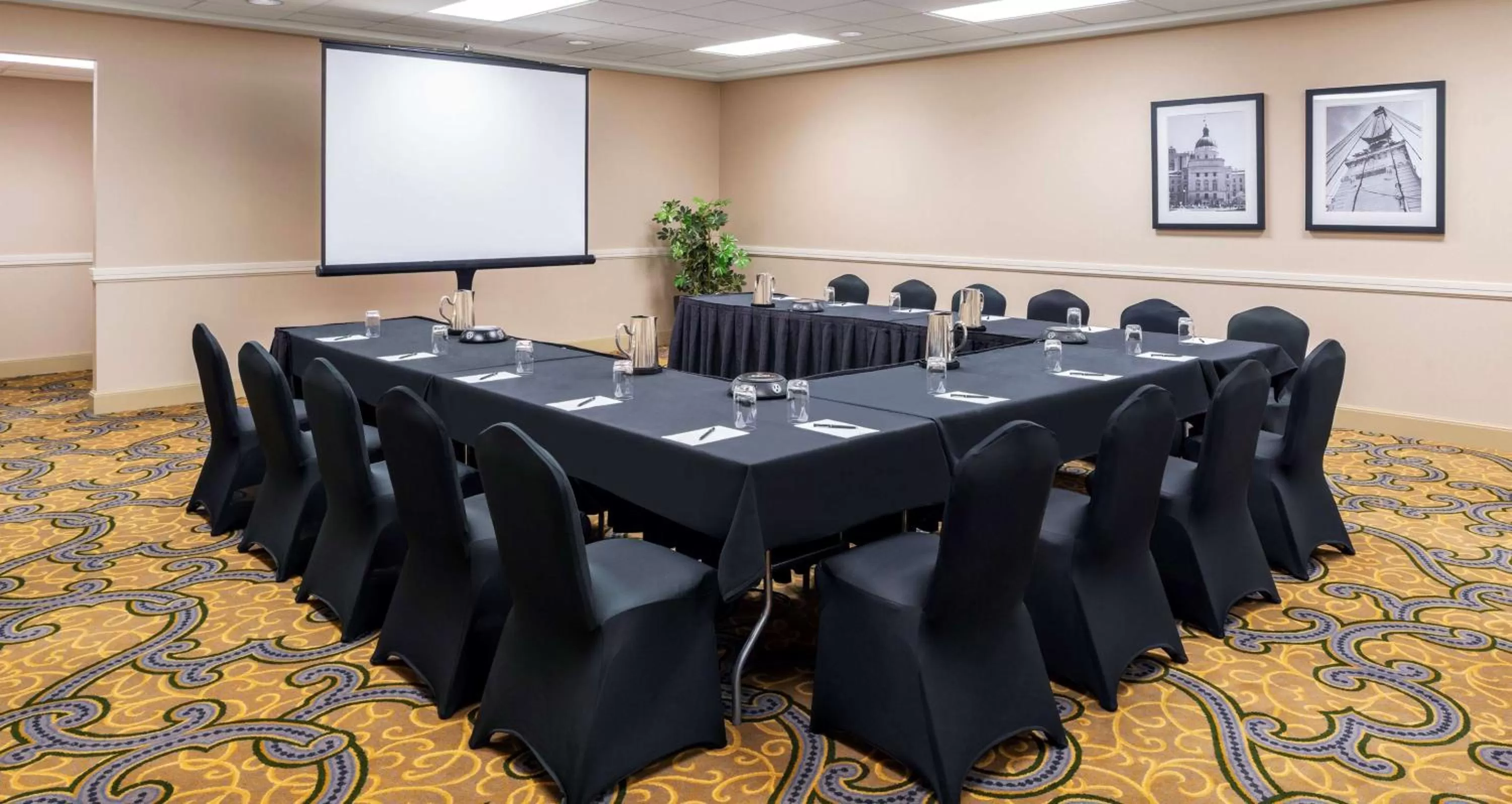 Meeting/conference room in Hilton Indianapolis Hotel & Suites