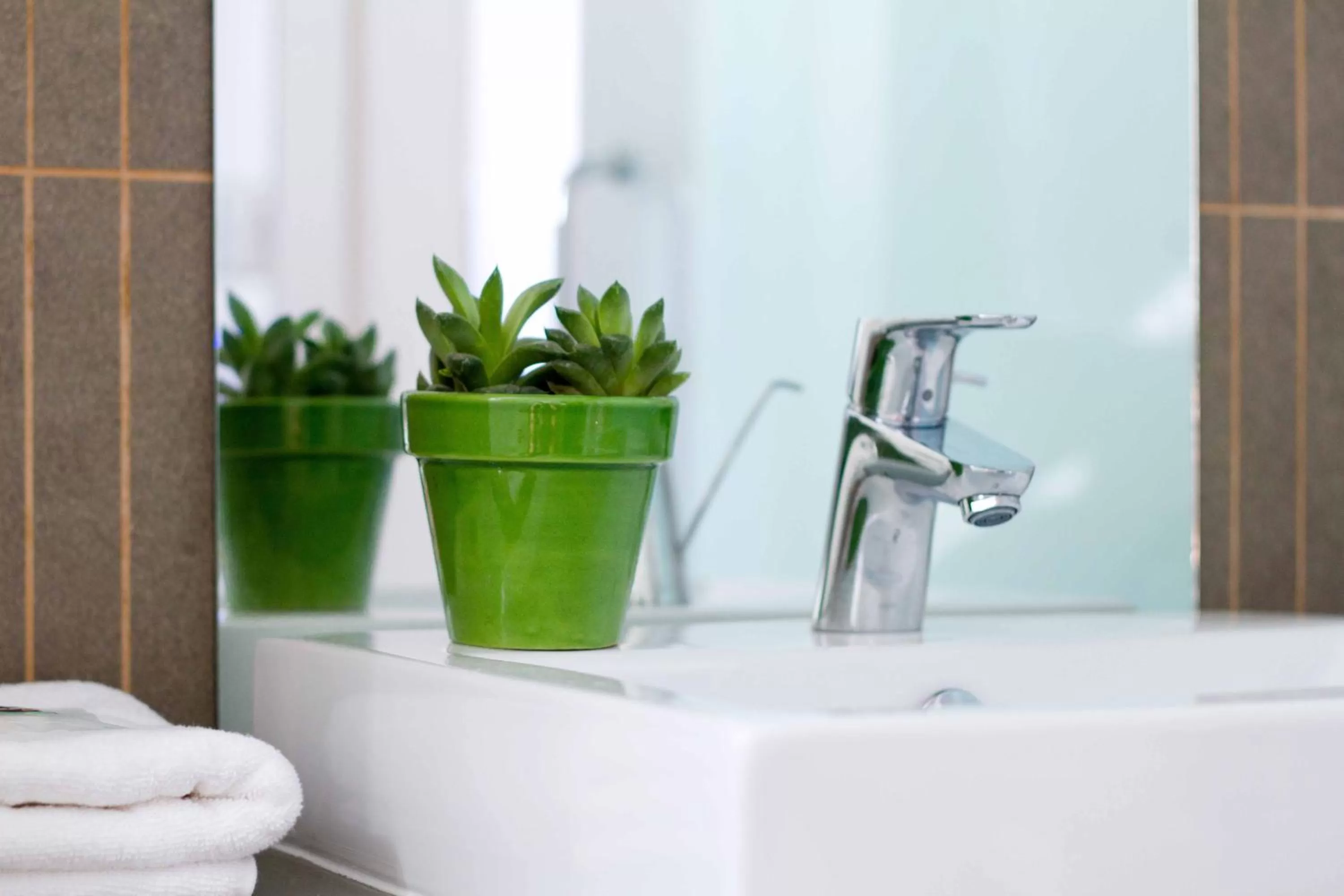 Bathroom in Open Hotel