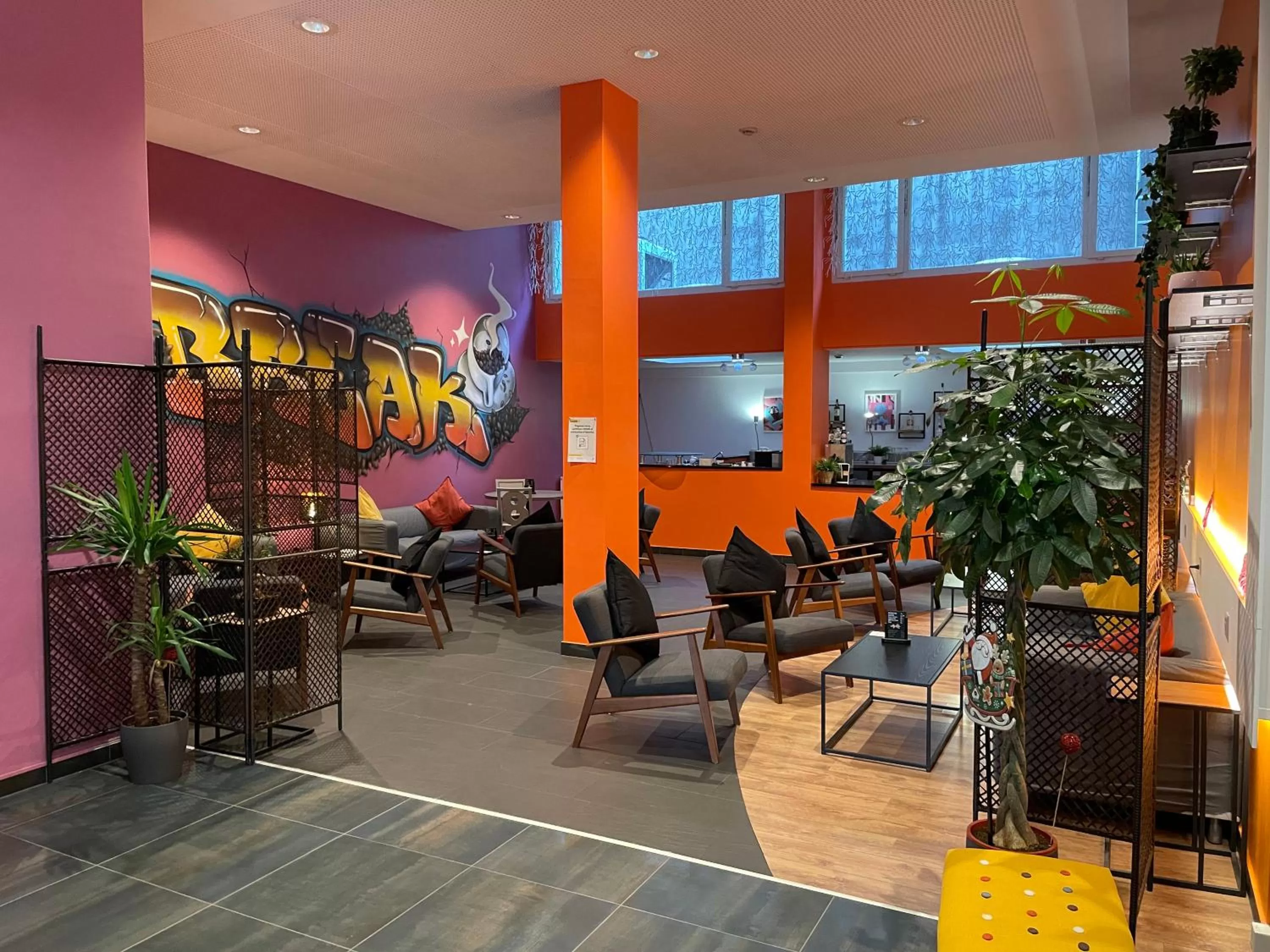 Lounge or bar in Neuchâtel City Hôtel