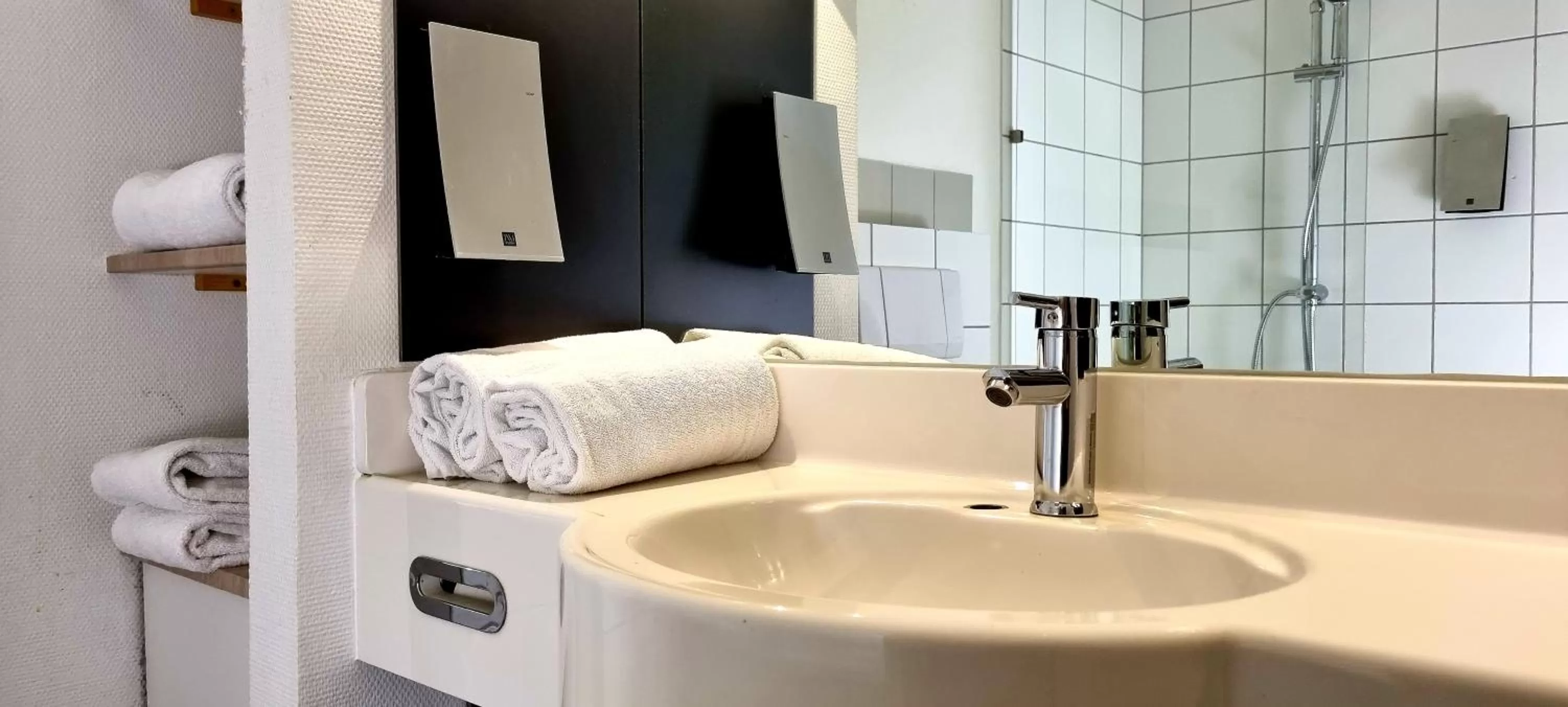 Bathroom in eXo Square Heidelberg/Schwetzingen - by SuperFly Hotels