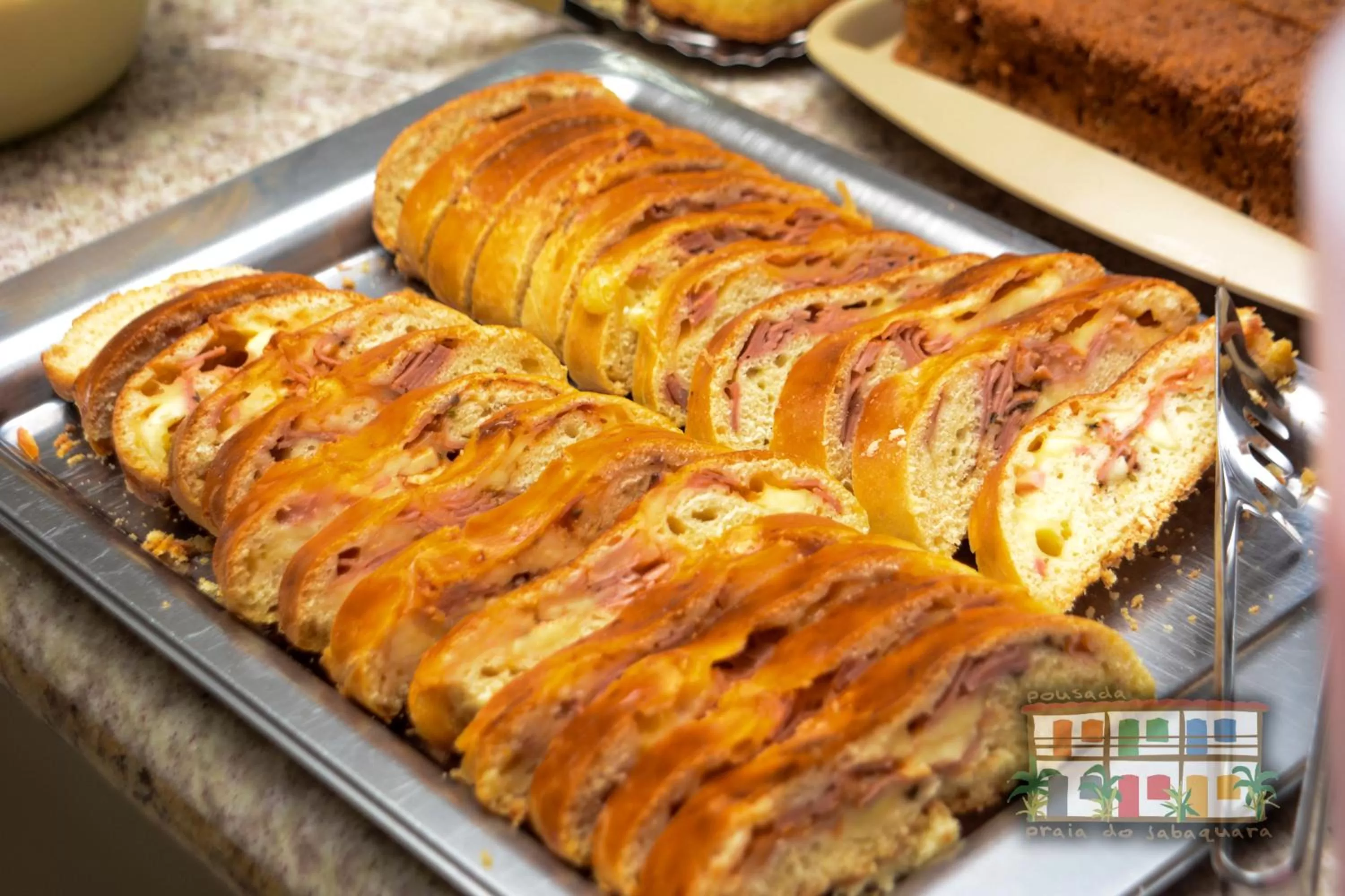 Buffet breakfast in Pousada Praia do Jabaquara