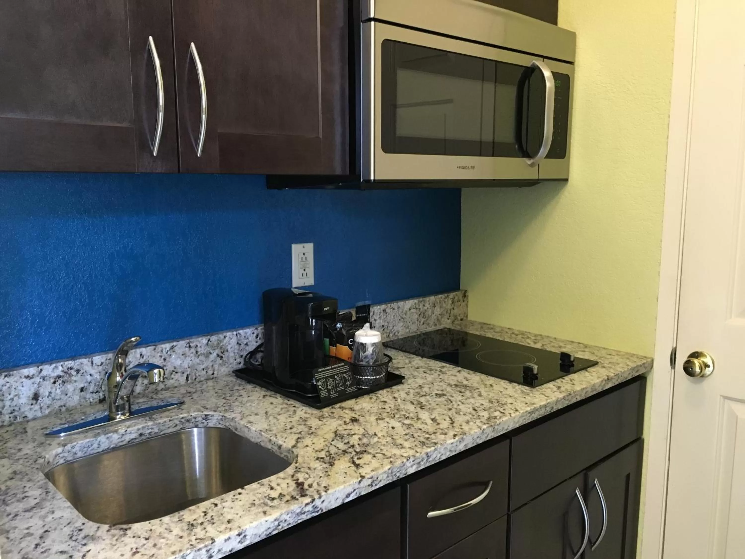 Kitchen or kitchenette in Anchor Inn