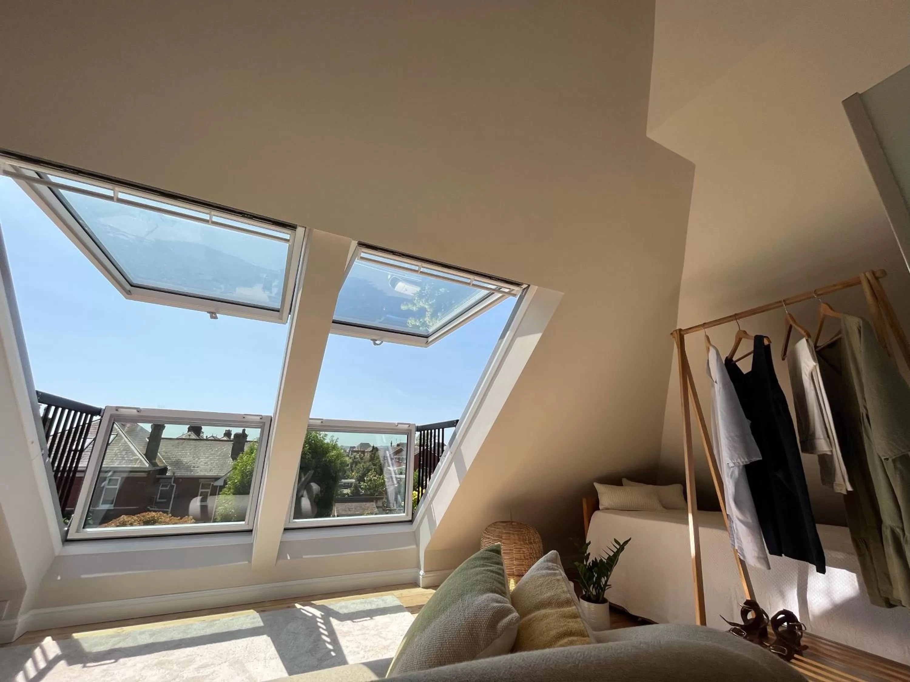 Communal lounge/ TV room in Hedgebank