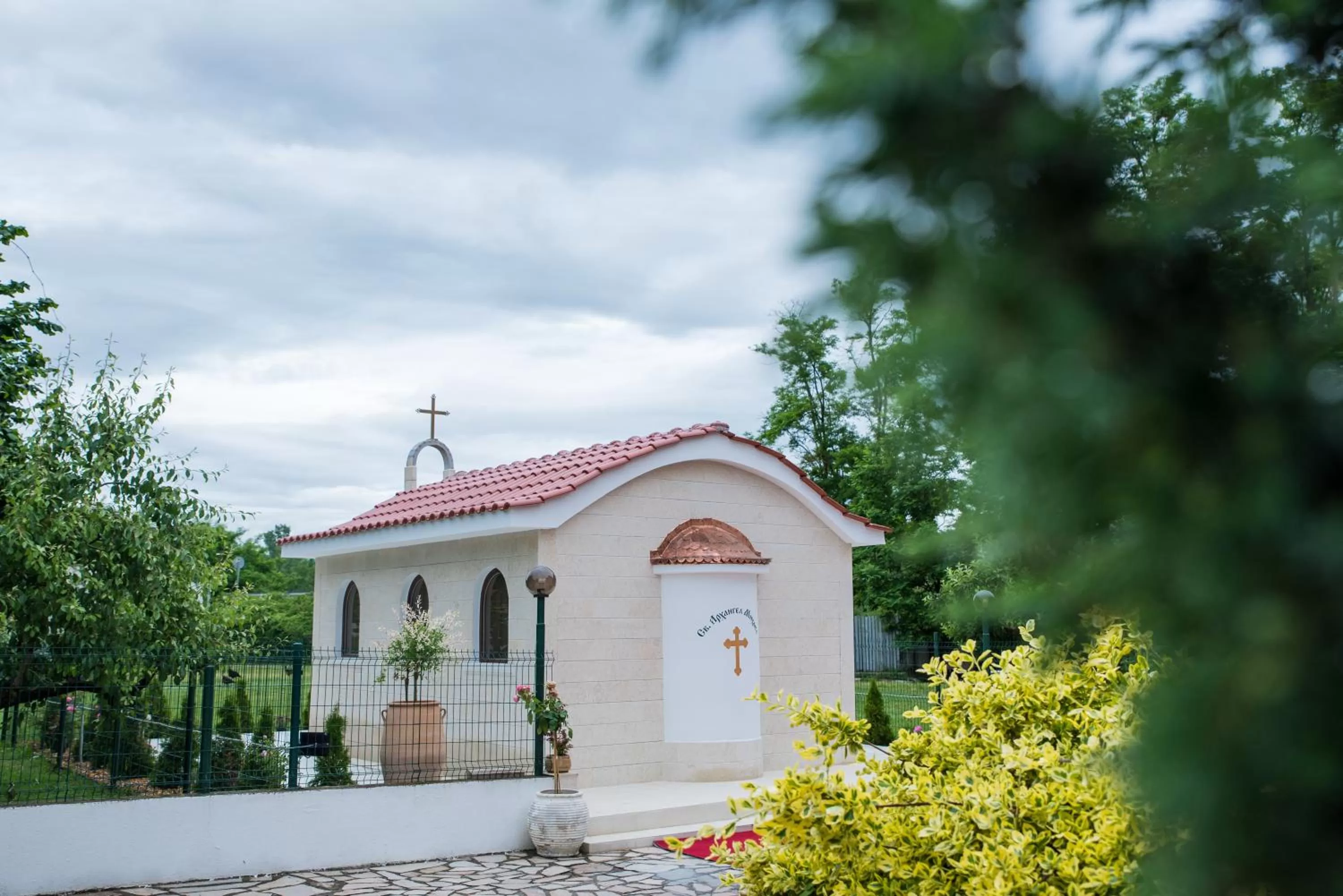 Property Building in Complex Baroto