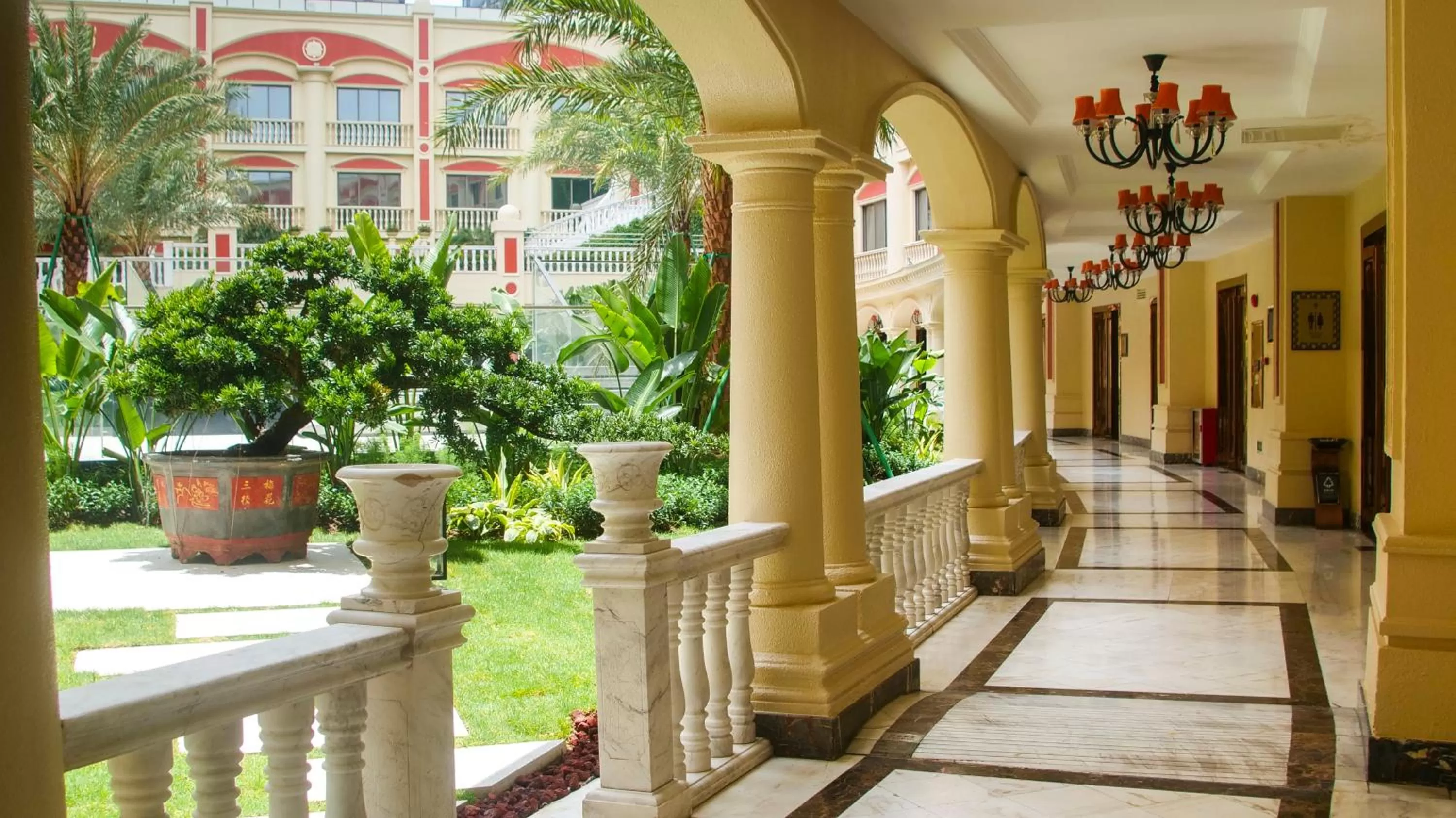 Property building in WYNDHAM Foshan shunde