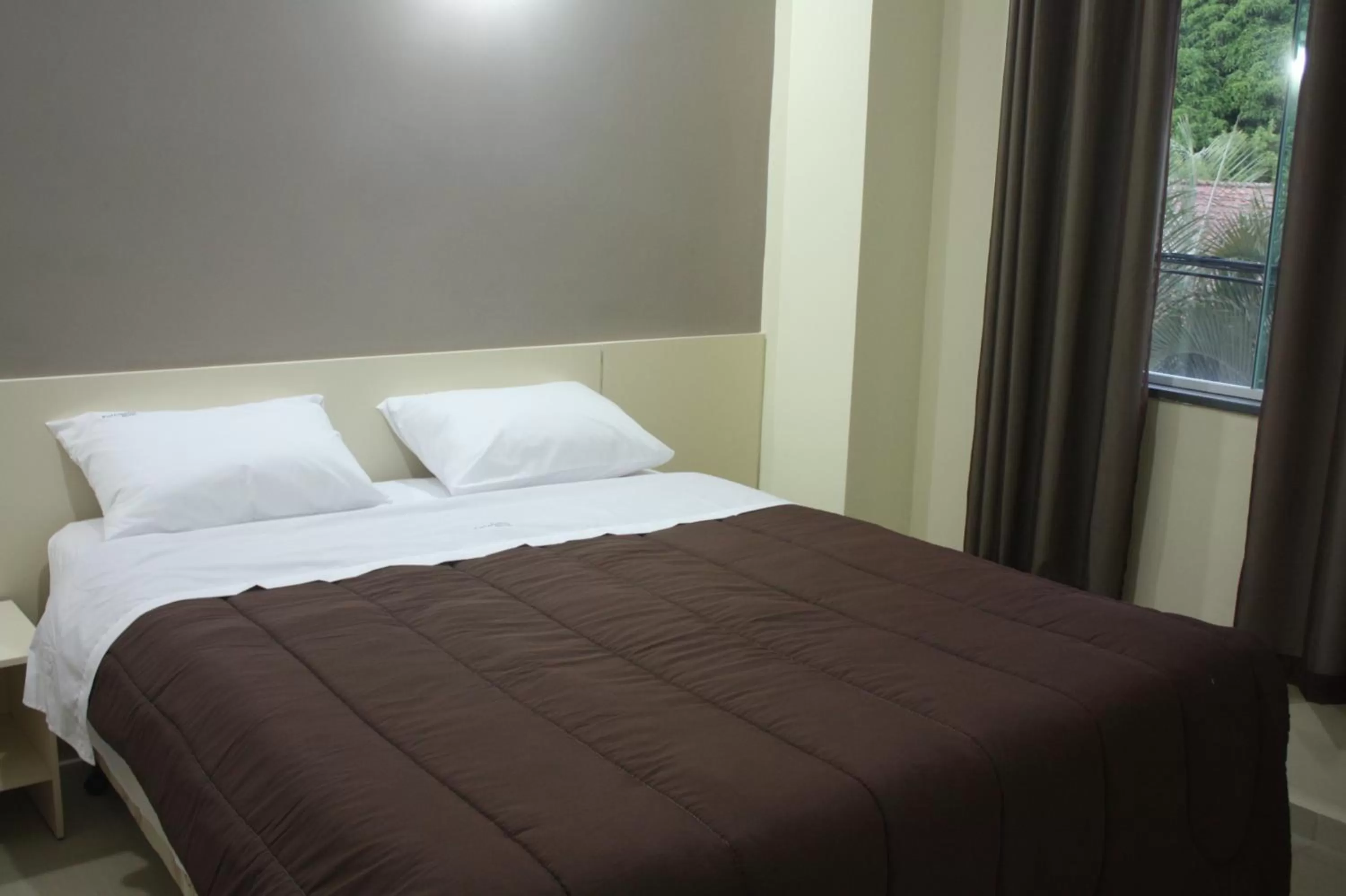 Bed in Hotel Portobello