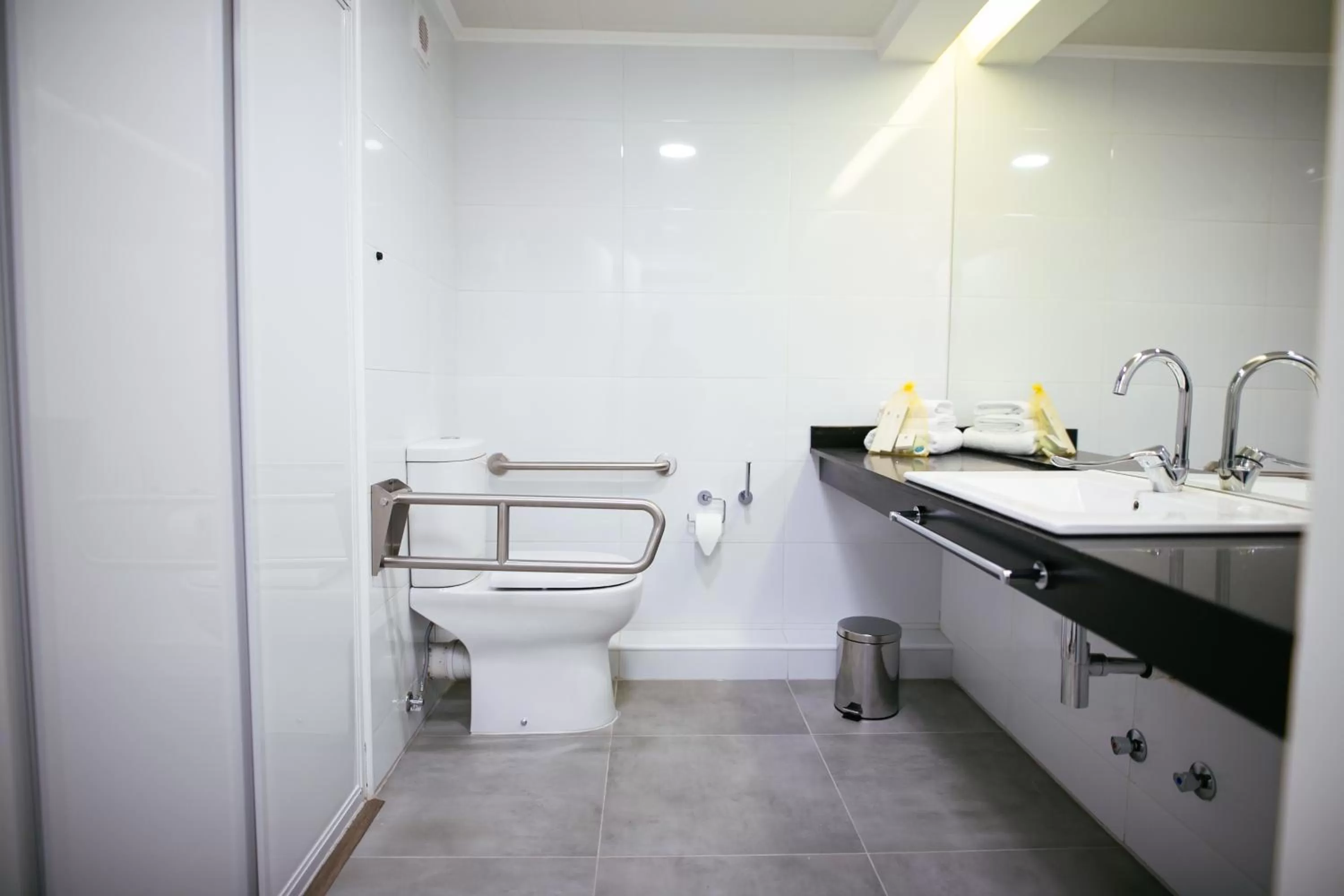 Bathroom in Hotel He Wang Santiago