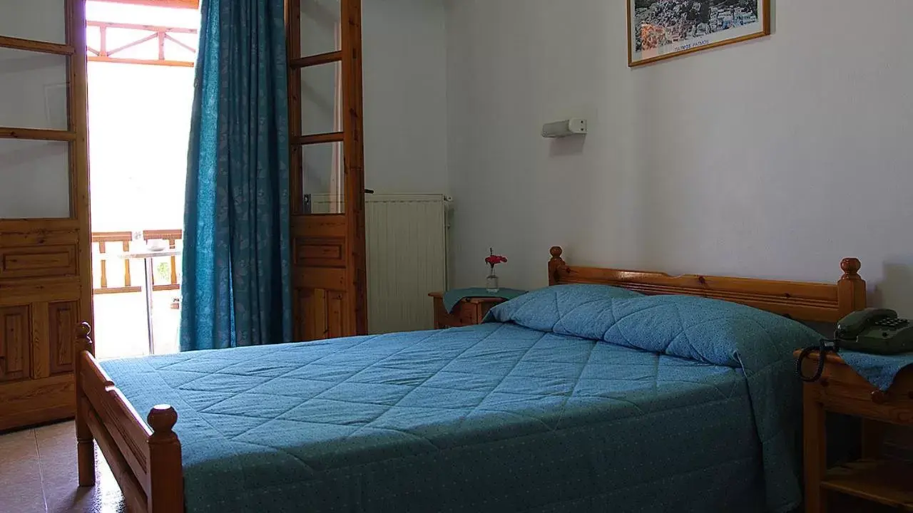 Twin Room in Effie Hotel Twin Room in Effie Hotel