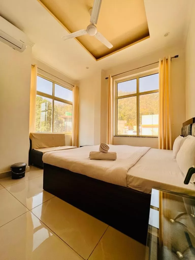 Photo of the whole room in The Ajna