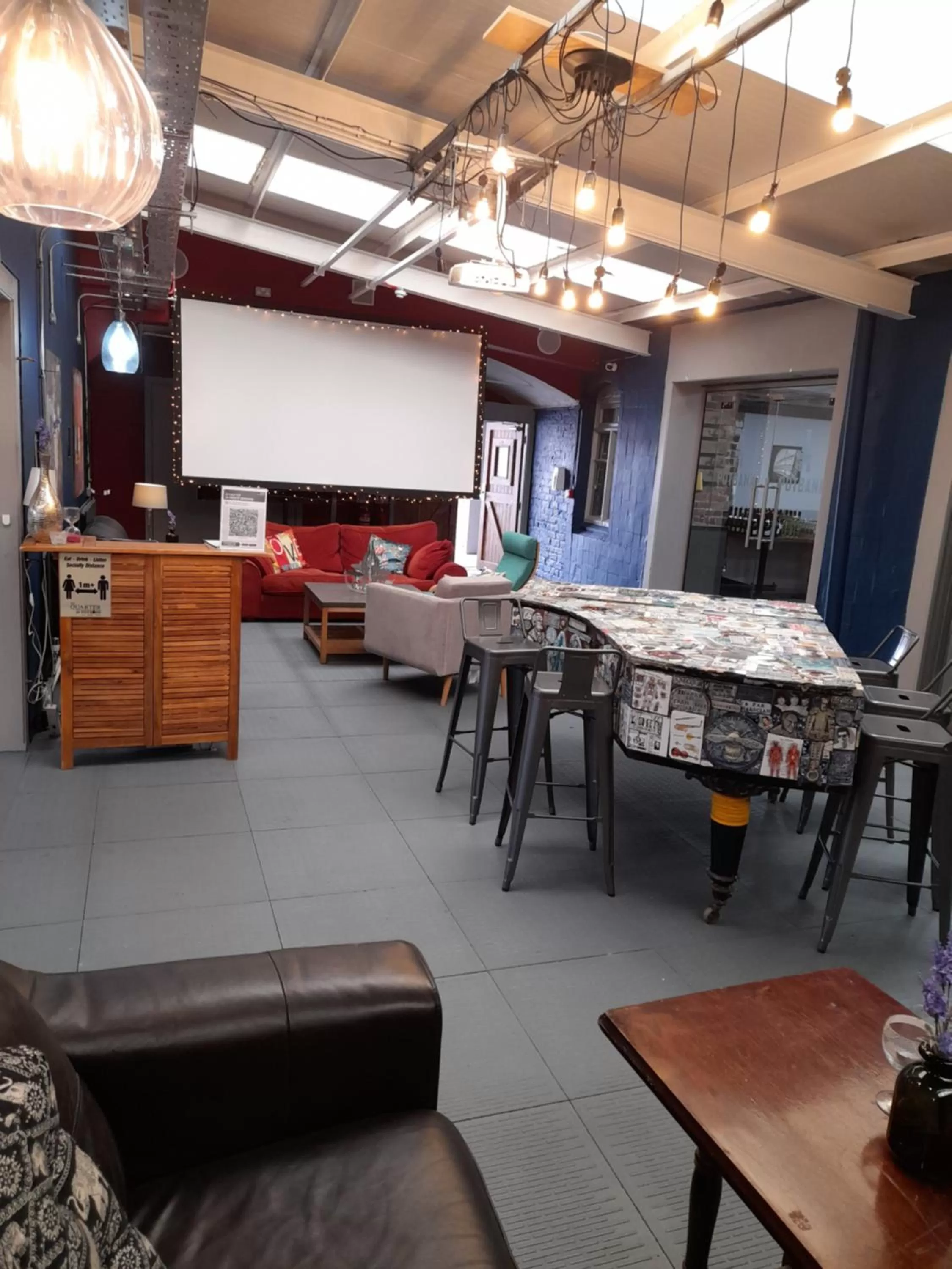 Restaurant/places to eat in Potbank