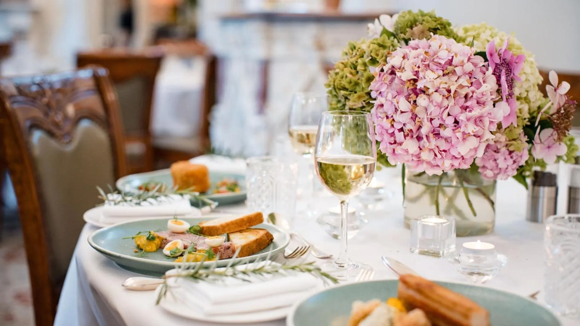 Restaurant/places to eat in Berwick Lodge