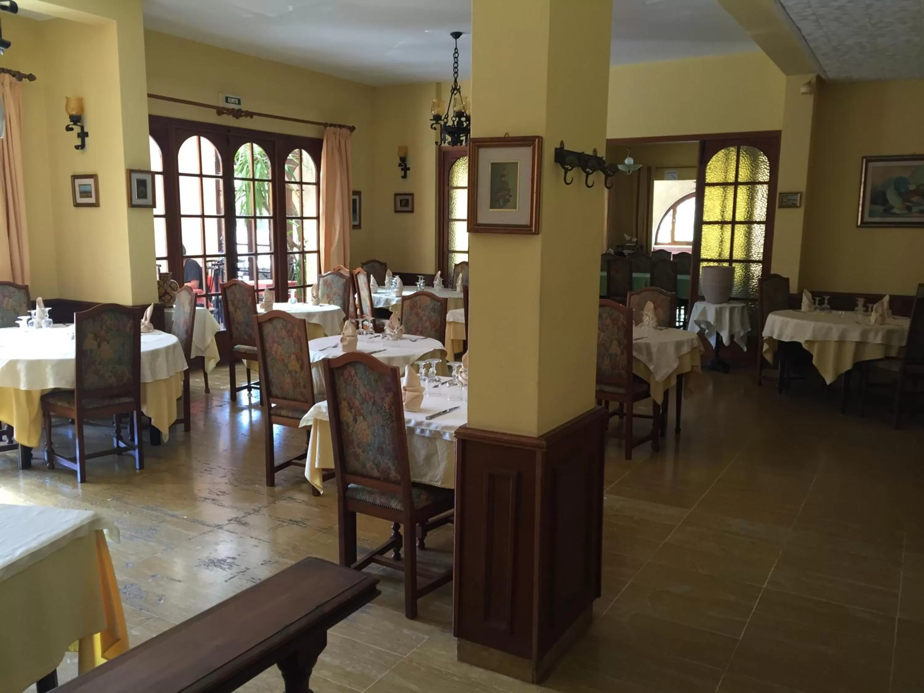 Banquet/Function facilities in Castellu Rossu