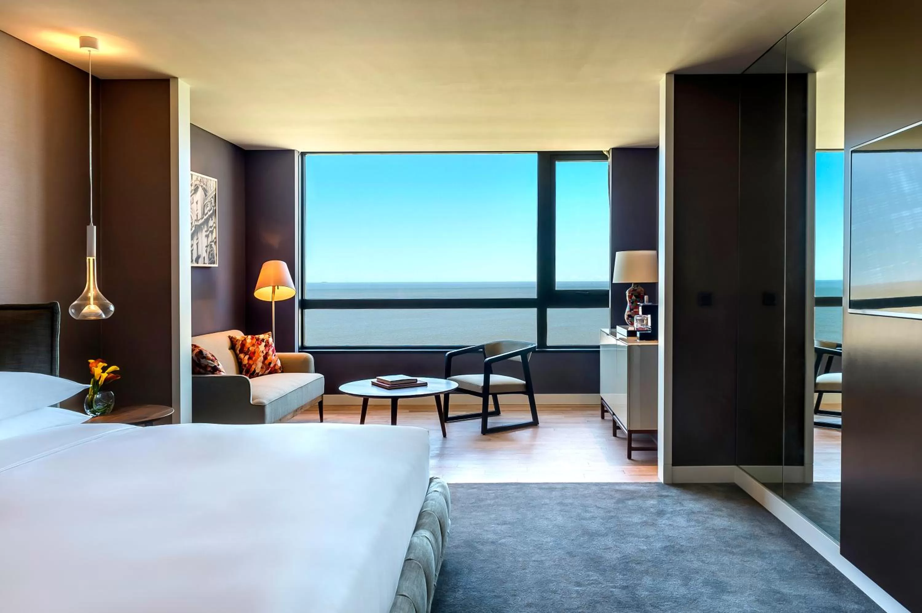 King Room with River View in Hyatt Centric Montevideo