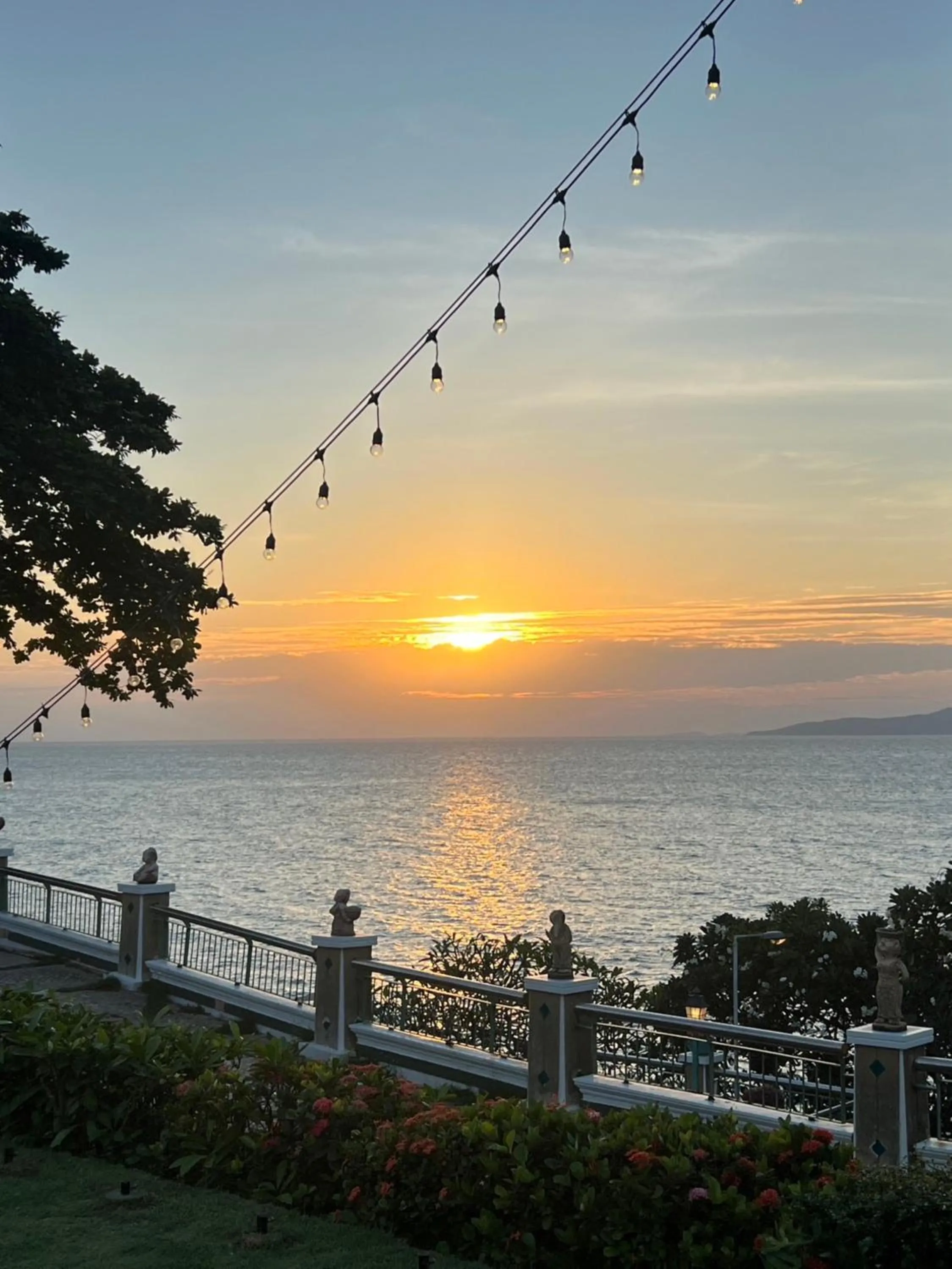 Restaurant/places to eat in Asia Pattaya Hotel