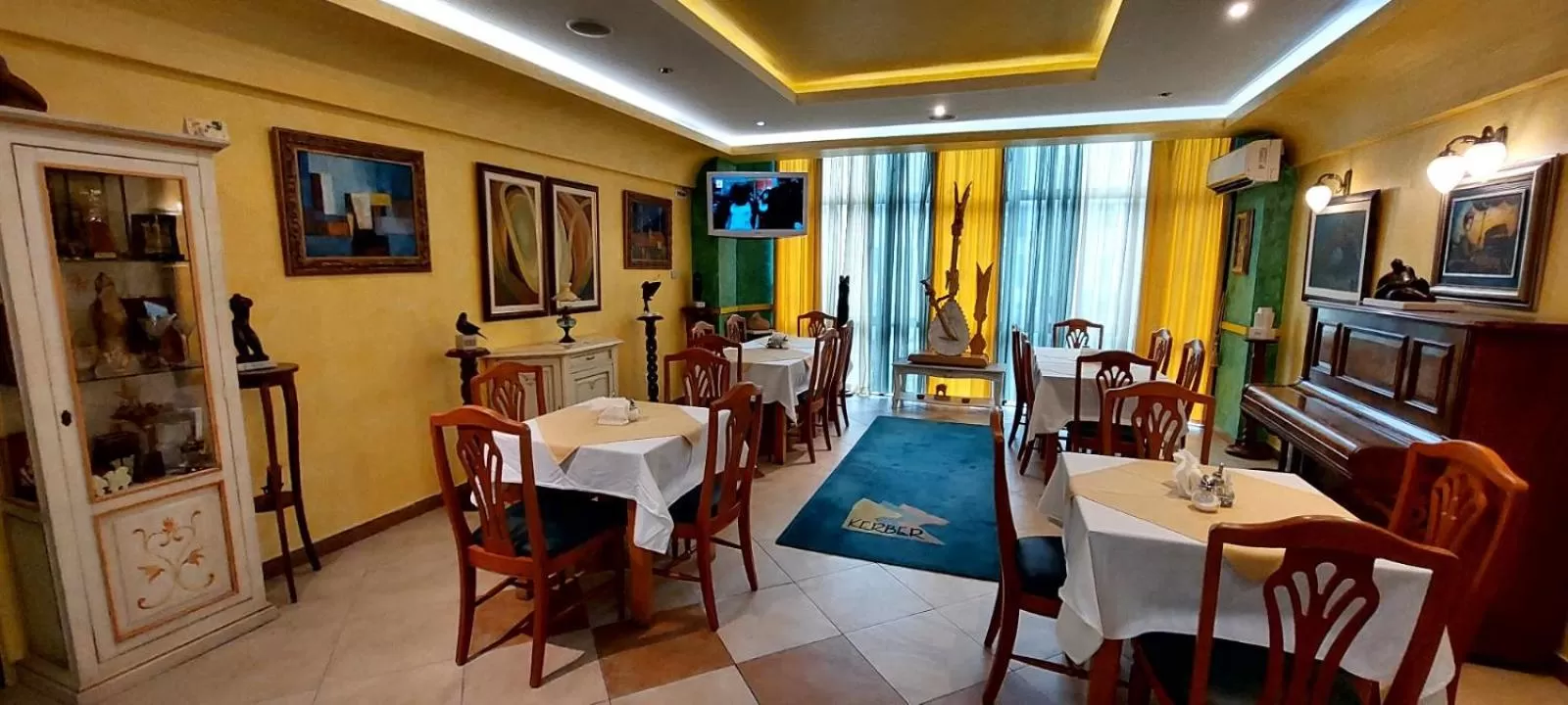 Restaurant/places to eat in Hotel Kerber